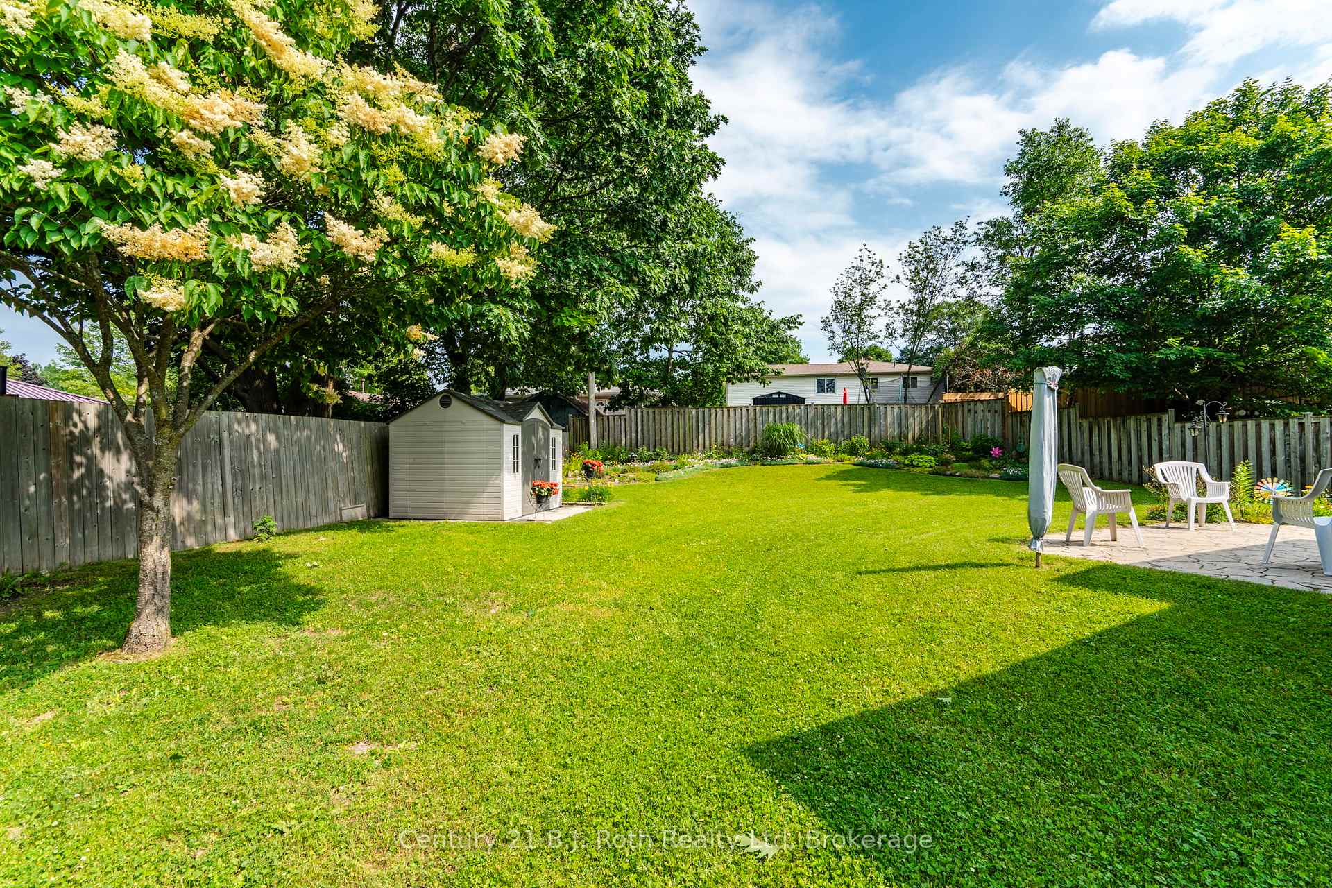 Photo 29 of 997 Whitney Crescent, Midland — HOMEH