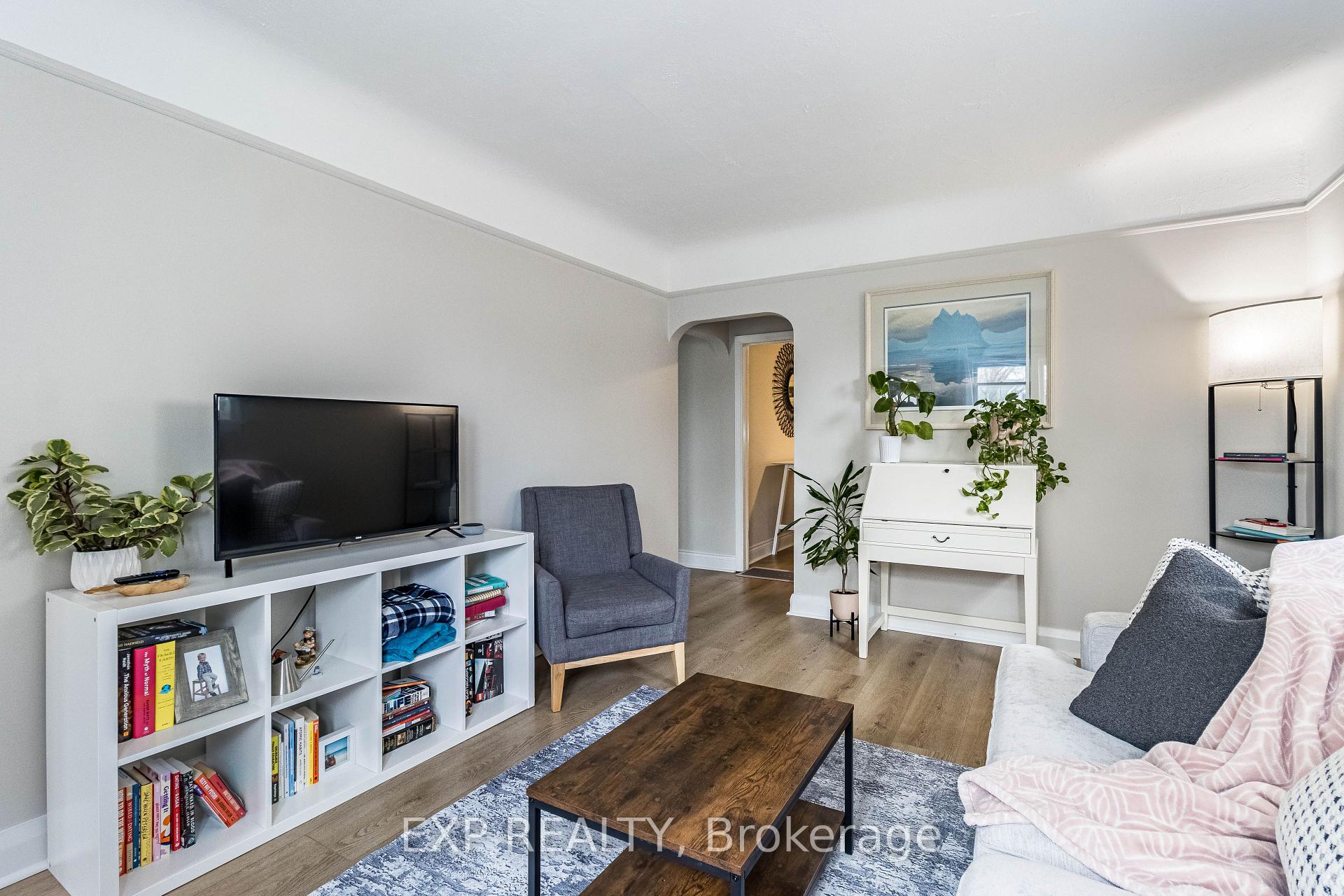 Photo 4 of 61 Hamel Avenue, Kitchener — HOMEH