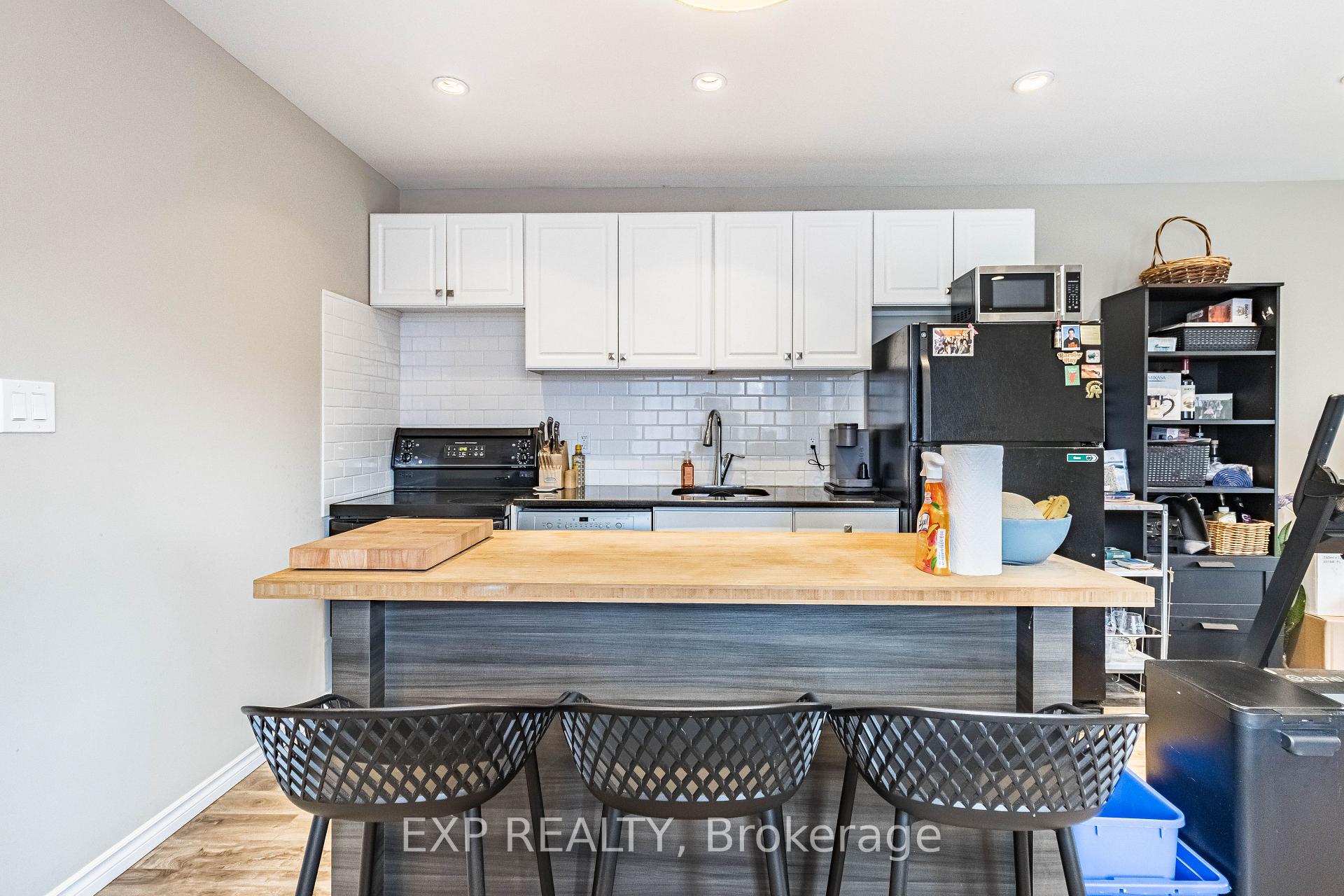 Photo 19 of 61 Hamel Avenue, Kitchener — HOMEH