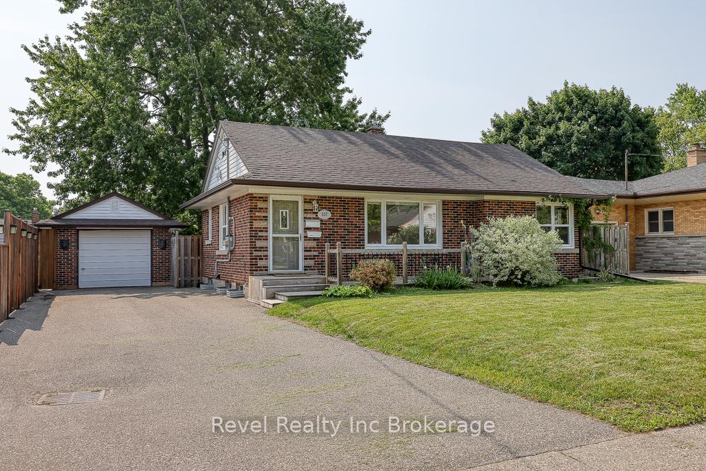 Photo 1 of 157 Ninth Avenue, Kitchener — HOMEH