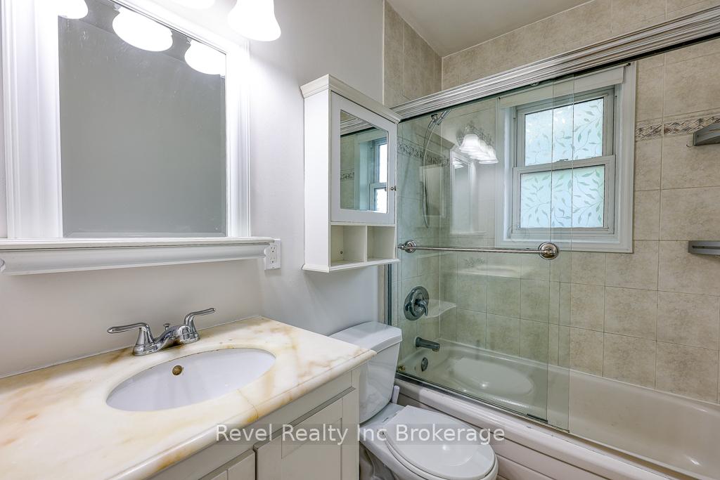 Photo 14 of 157 Ninth Avenue, Kitchener — HOMEH