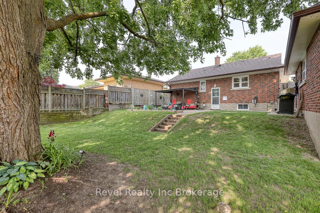 Photo 27 of 157 Ninth Avenue, Kitchener — HOMEH