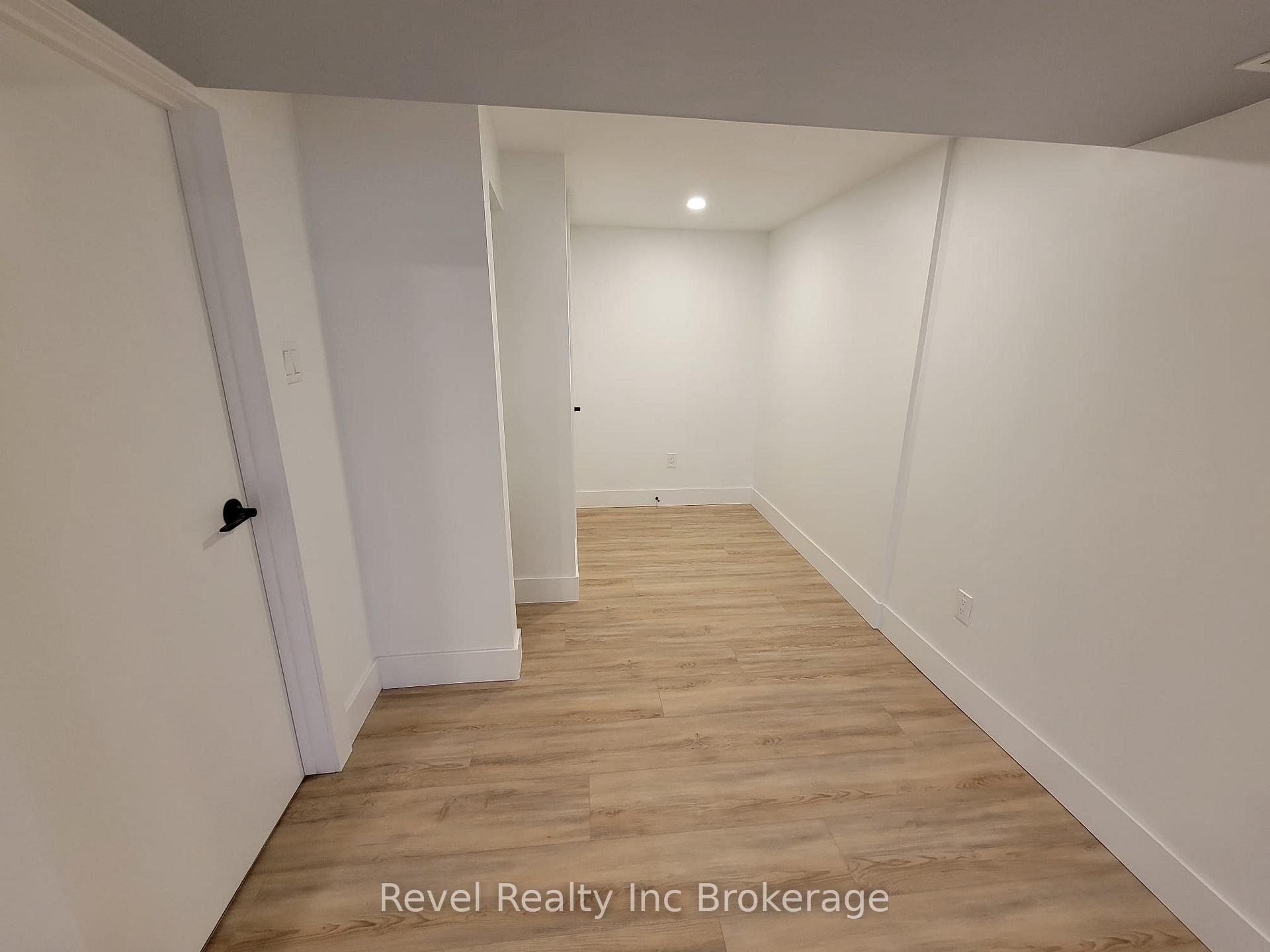 Photo 34 of 157 Ninth Avenue, Kitchener — HOMEH