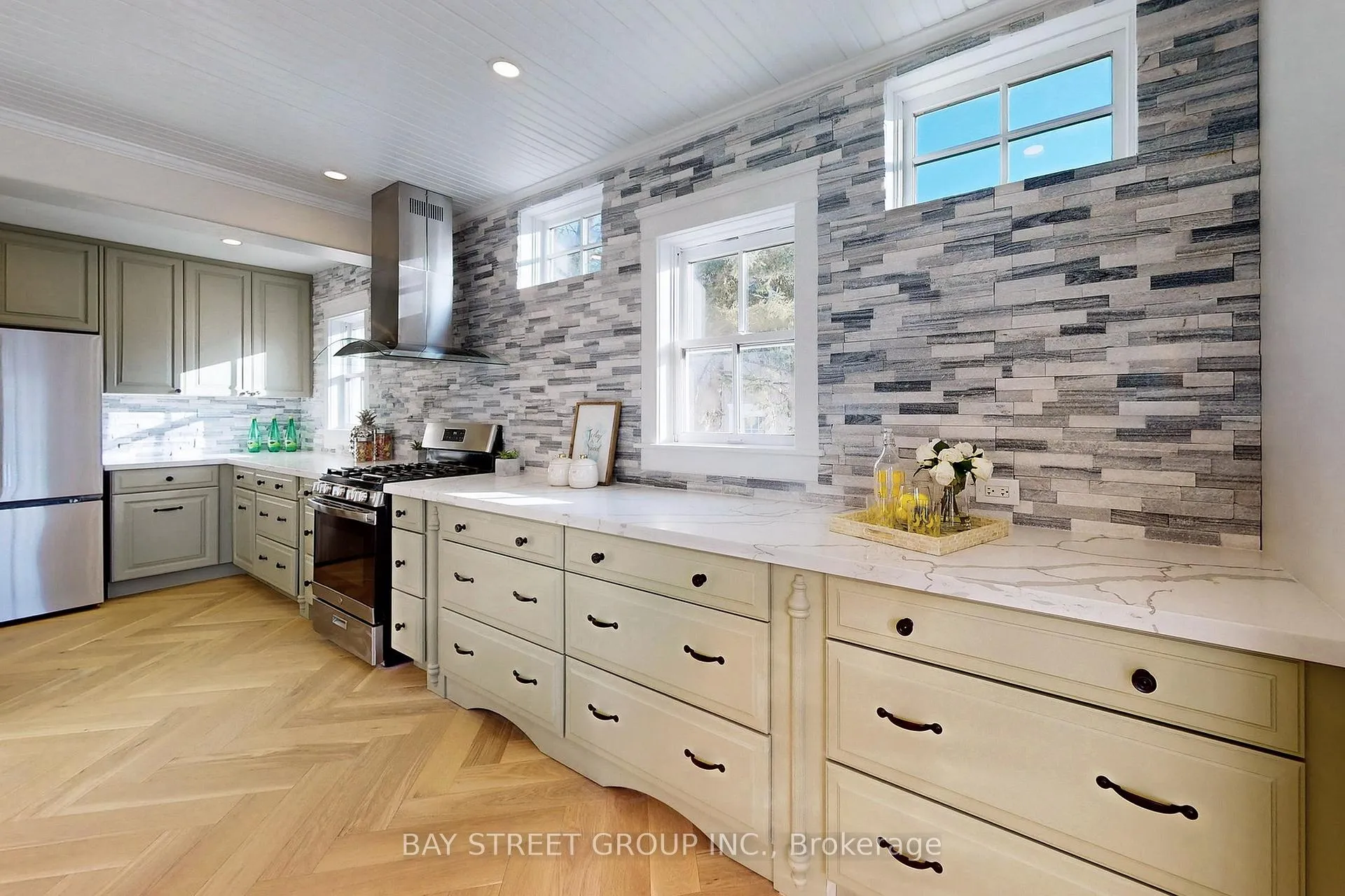 Photo 11 of 236 Main Street, Markham, Unionville — HOMEH