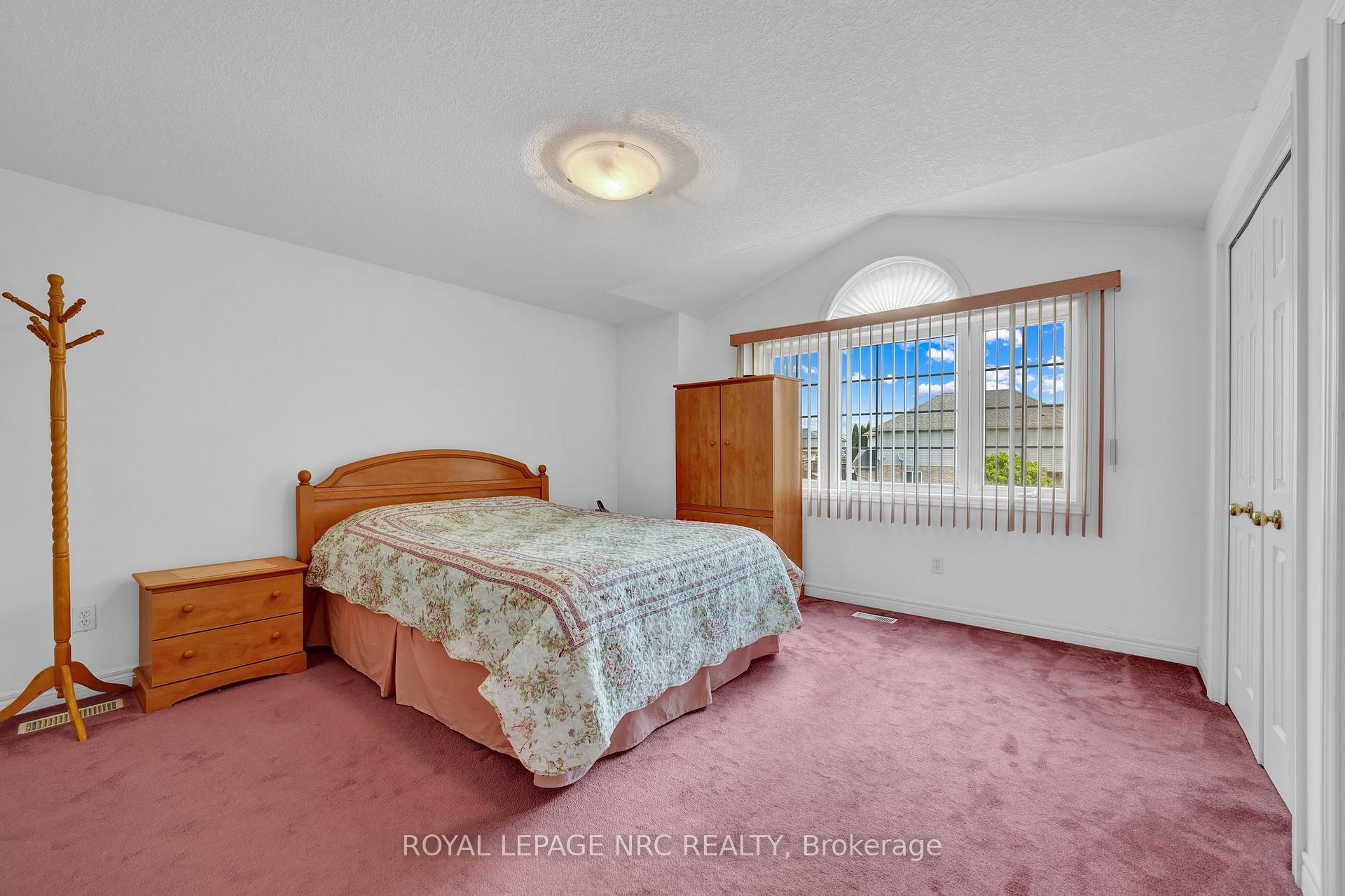 Photo 27 of 27 Hollyridge Crescent, Kitchener — HOMEH