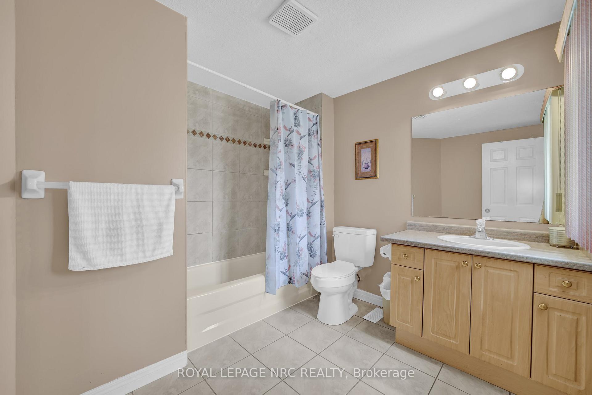 Photo 29 of 27 Hollyridge Crescent, Kitchener — HOMEH