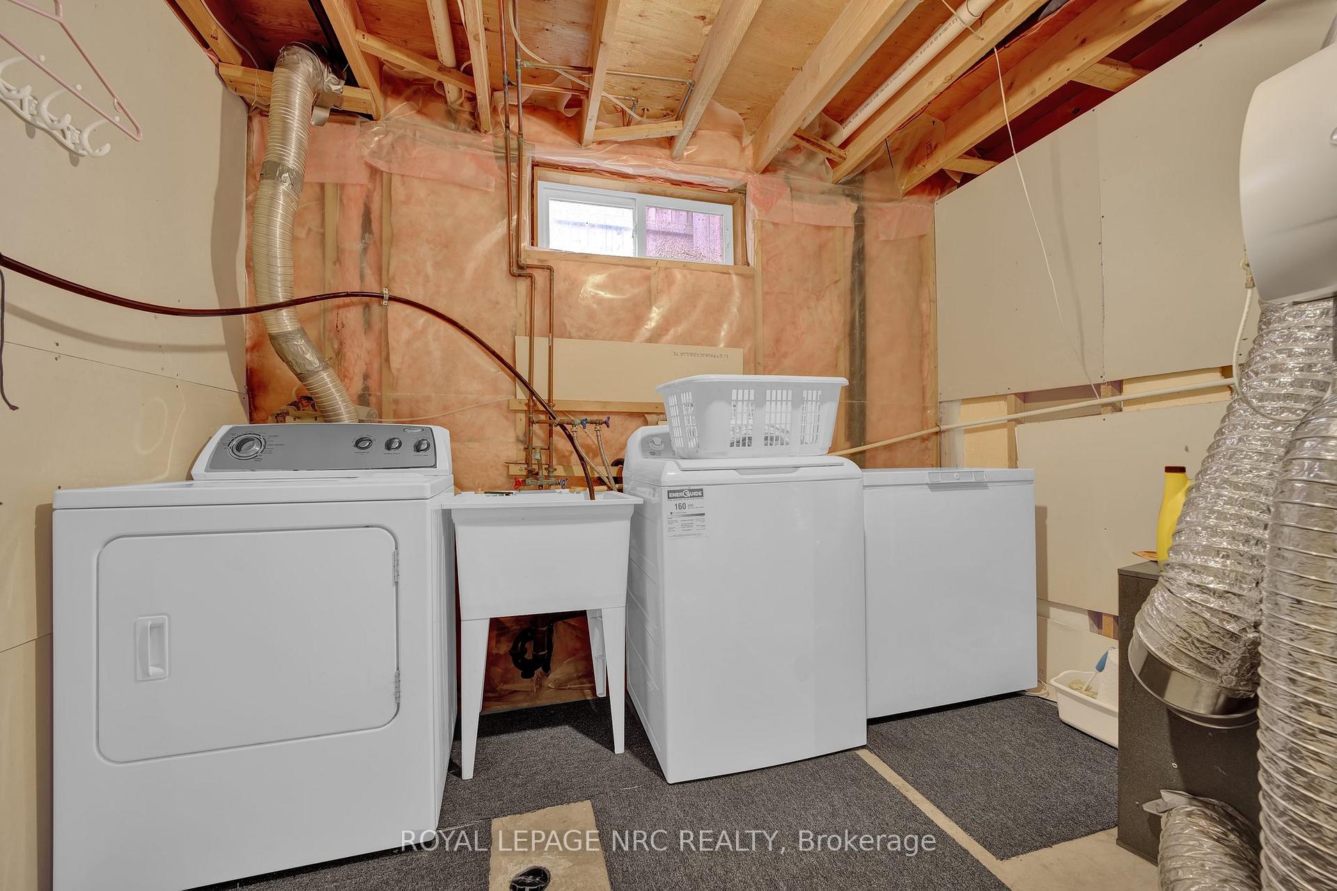 Photo 37 of 27 Hollyridge Crescent, Kitchener — HOMEH