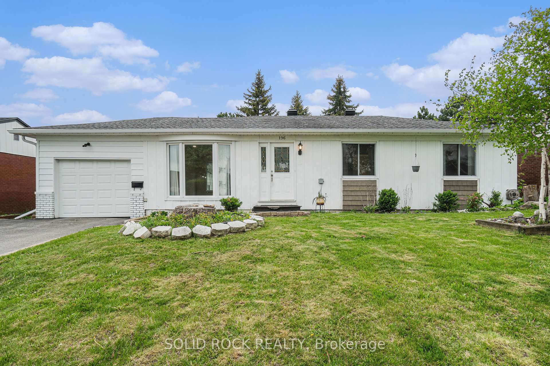 Photo 2 of 196 Morrena Road, Ottawa, Kanata - Glencairn/Hazeldean — HOMEH