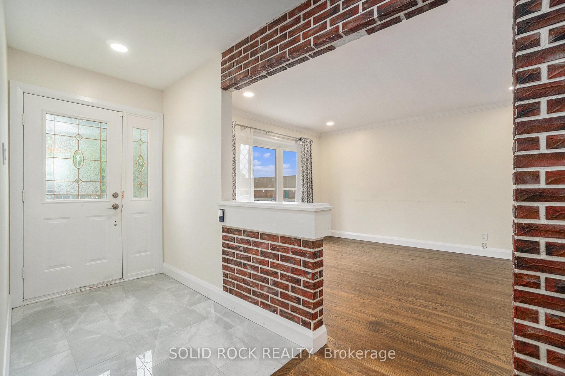 Photo 5 of 196 Morrena Road, Ottawa, Kanata - Glencairn/Hazeldean — HOMEH