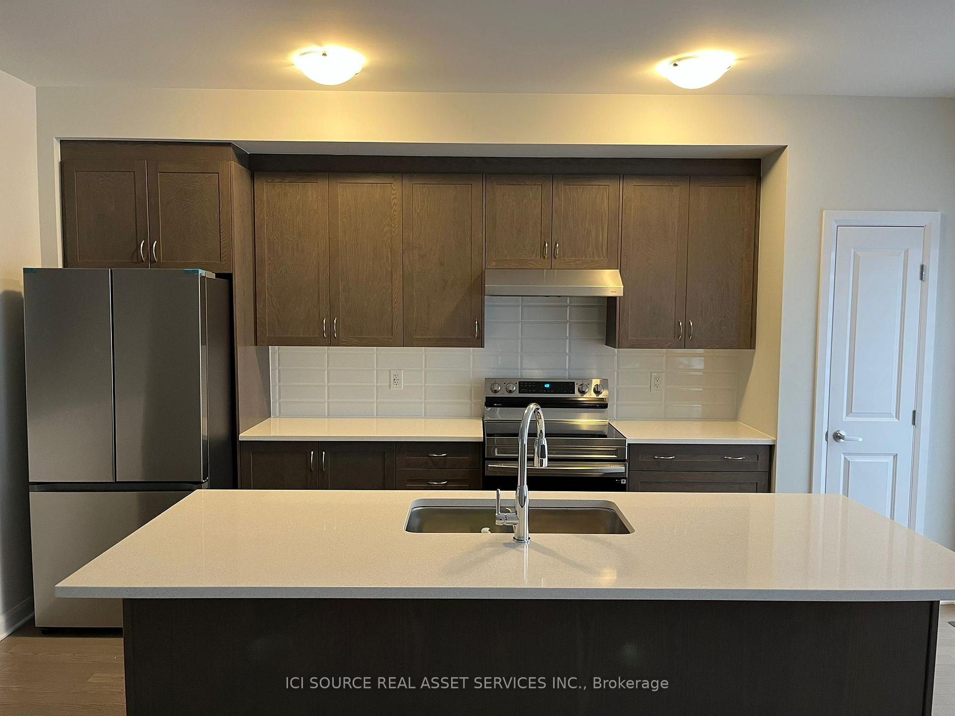 Photo 3 of 170 Invention Boulevard, Ottawa, Kanata - Morgan's Grant/South March — HOMEH
