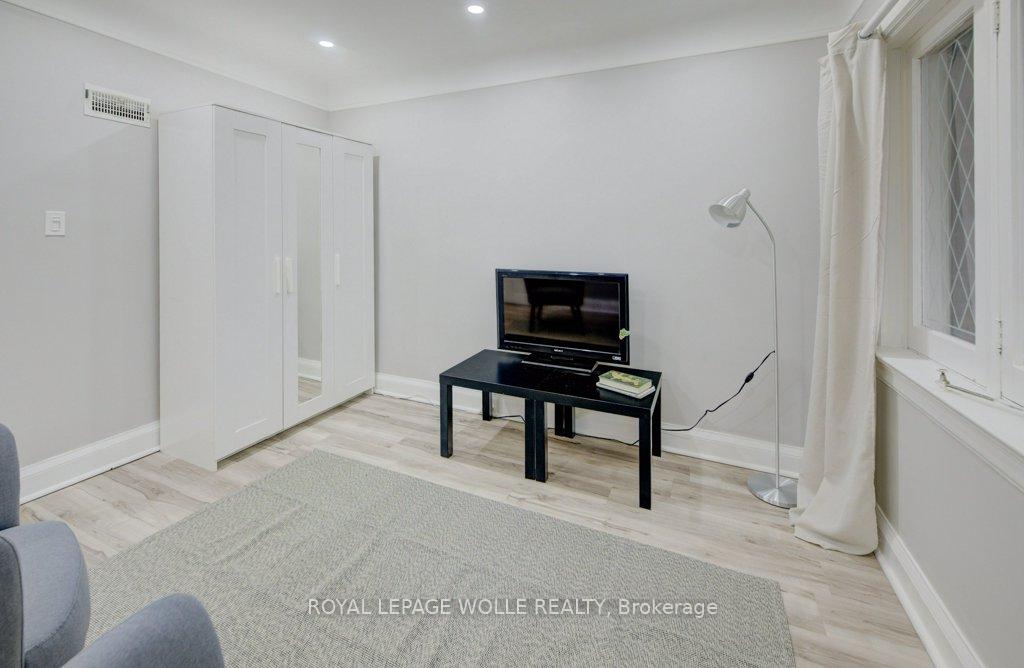 Photo 5 of 774 Belmont Avenue W, Kitchener — HOMEH