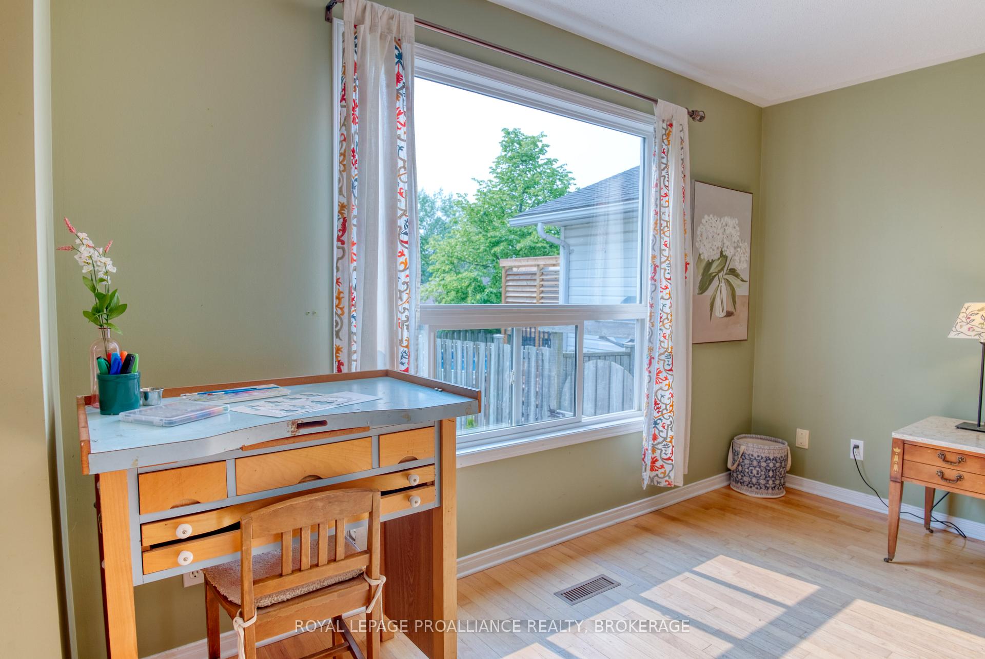 Photo 11 of 885 Ringstead Street, Kingston, City Southwest — HOMEH