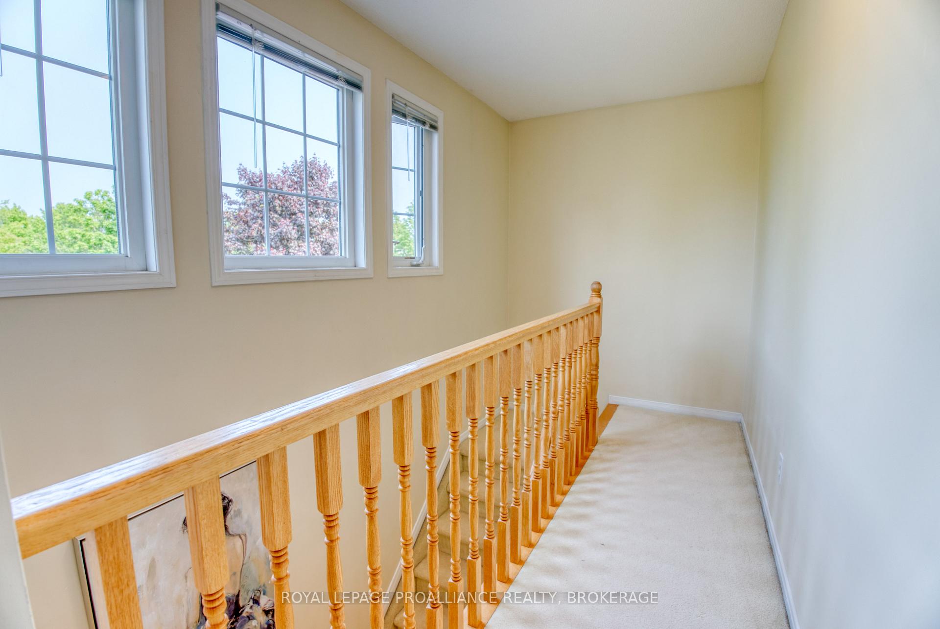 Photo 33 of 885 Ringstead Street, Kingston, City Southwest — HOMEH