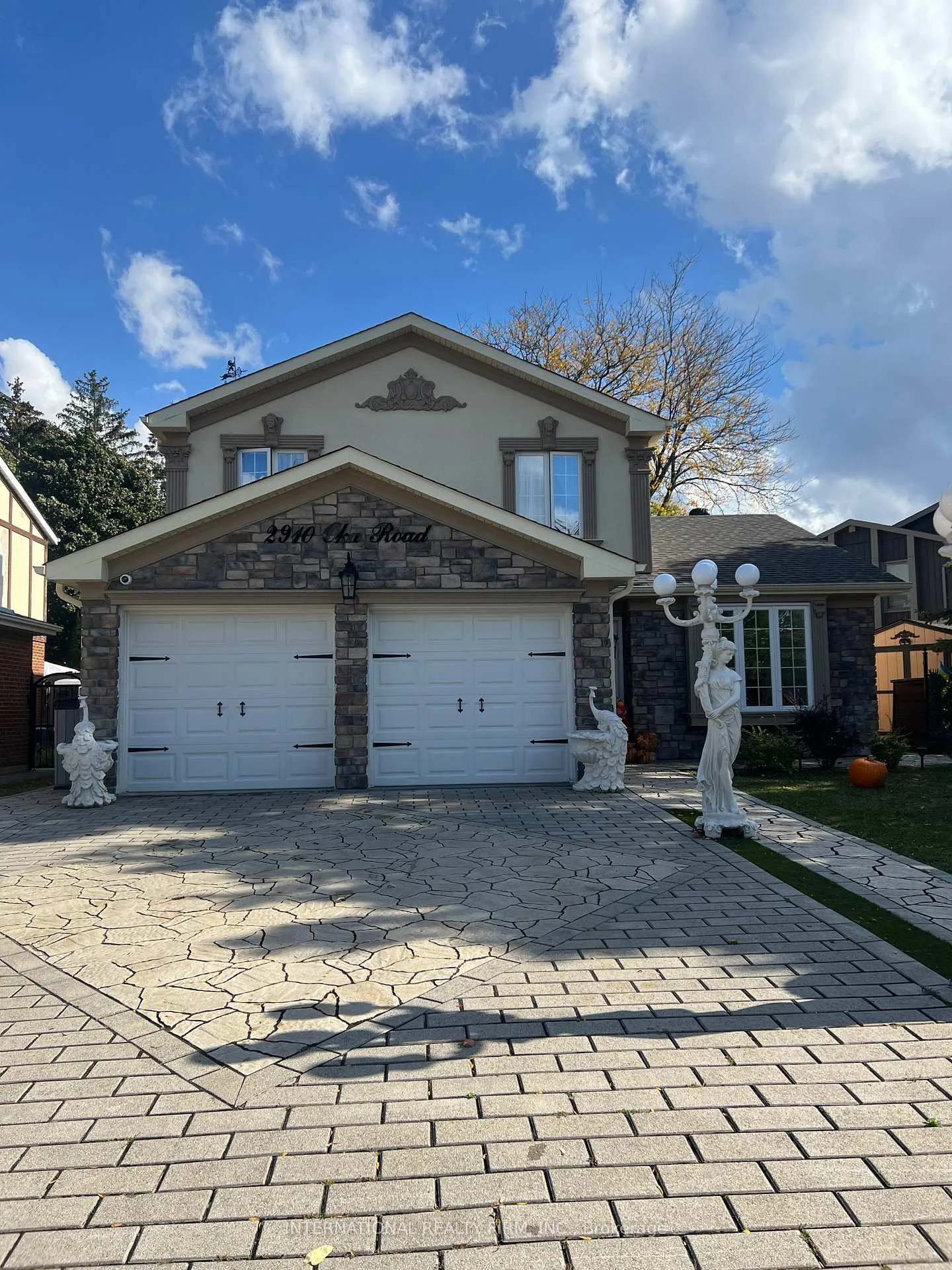 Photo of 2910 Oka Road
