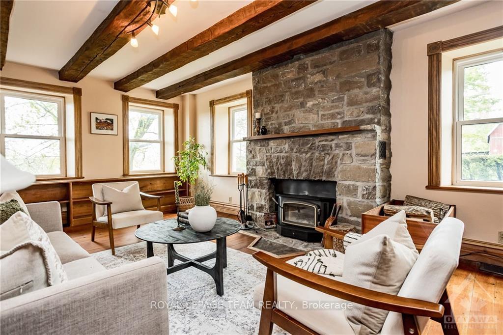 Photo 2 of 246 Heritage Drive, Montague, Montague Twp — HOMEH