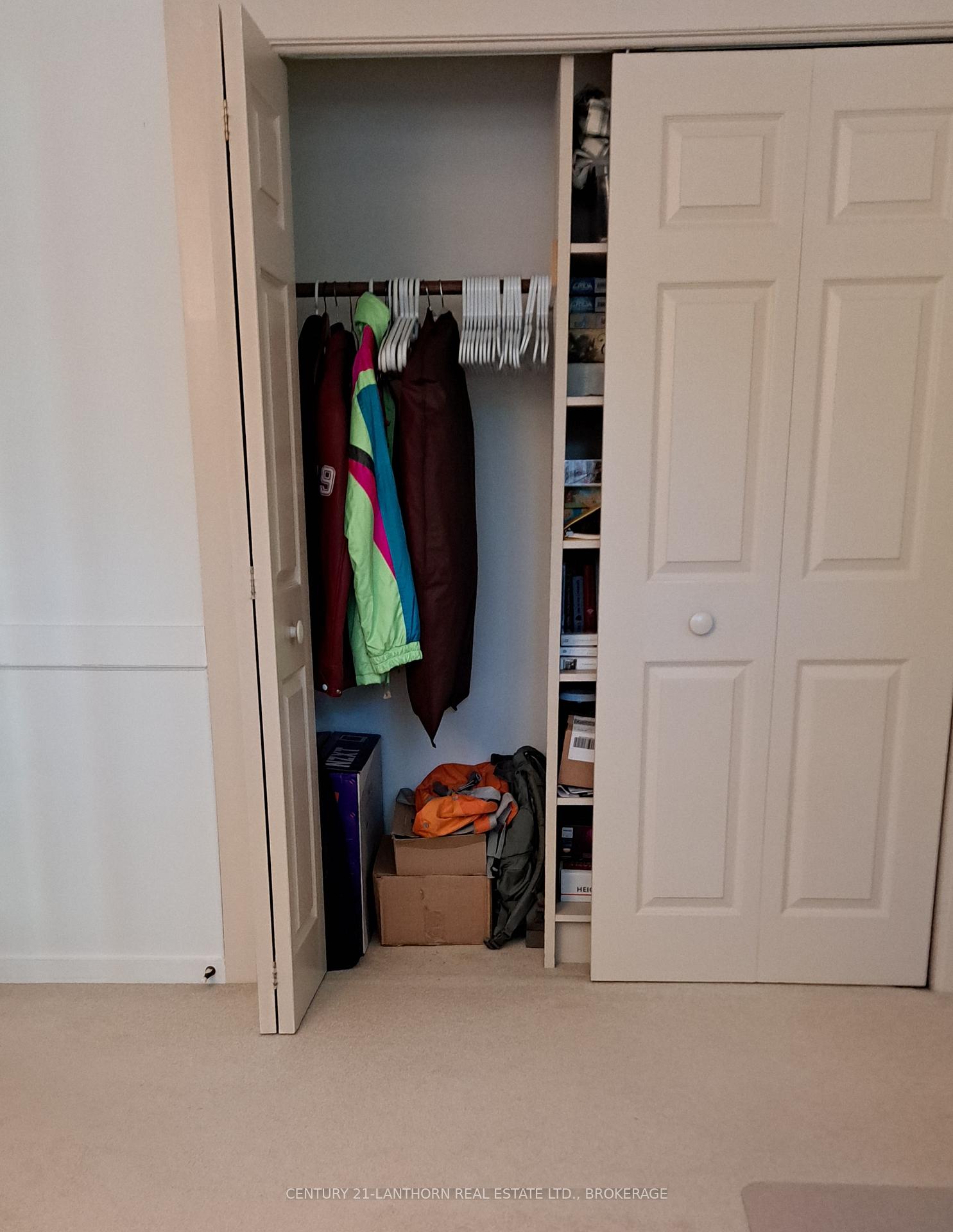 Photo 8 of 788 Whiteoak Crescent, Kingston, City Northwest — HOMEH