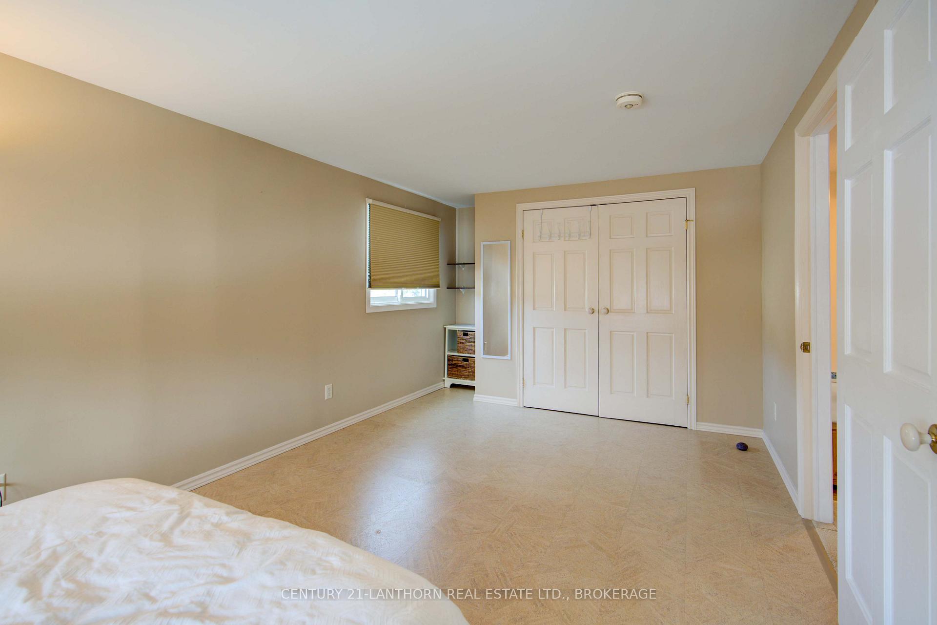 Photo 22 of 788 Whiteoak Crescent, Kingston, City Northwest — HOMEH
