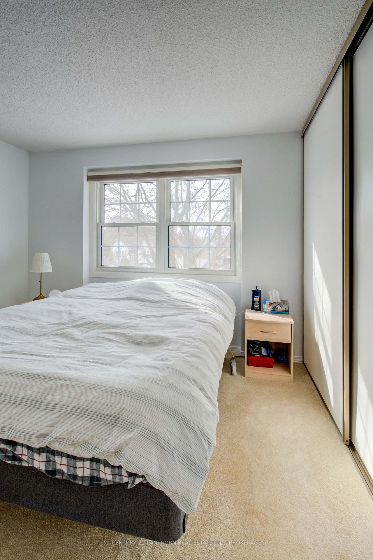 Photo 27 of 788 Whiteoak Crescent, Kingston, City Northwest — HOMEH