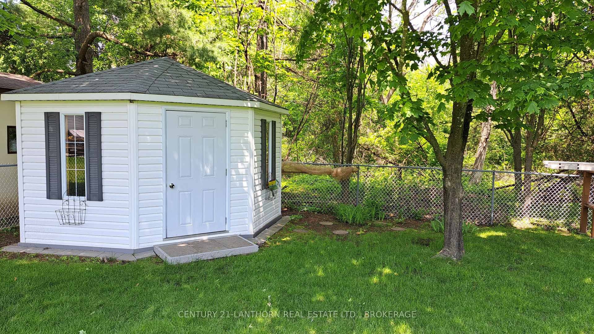 Photo 42 of 788 Whiteoak Crescent, Kingston, City Northwest — HOMEH