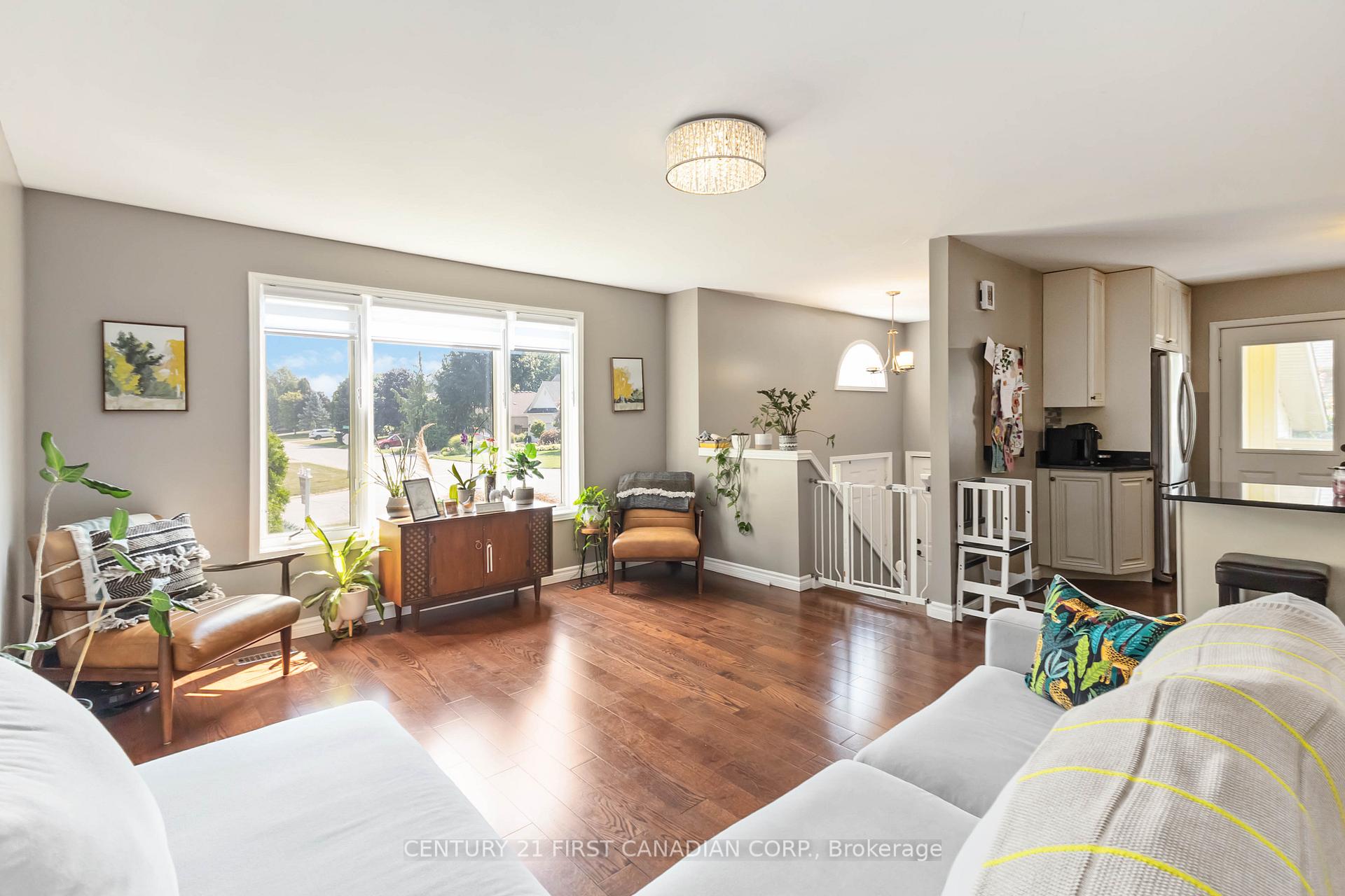 Photo 9 of 14 Blosdale Crescent, Middlesex Centre, Delaware Town — HOMEH