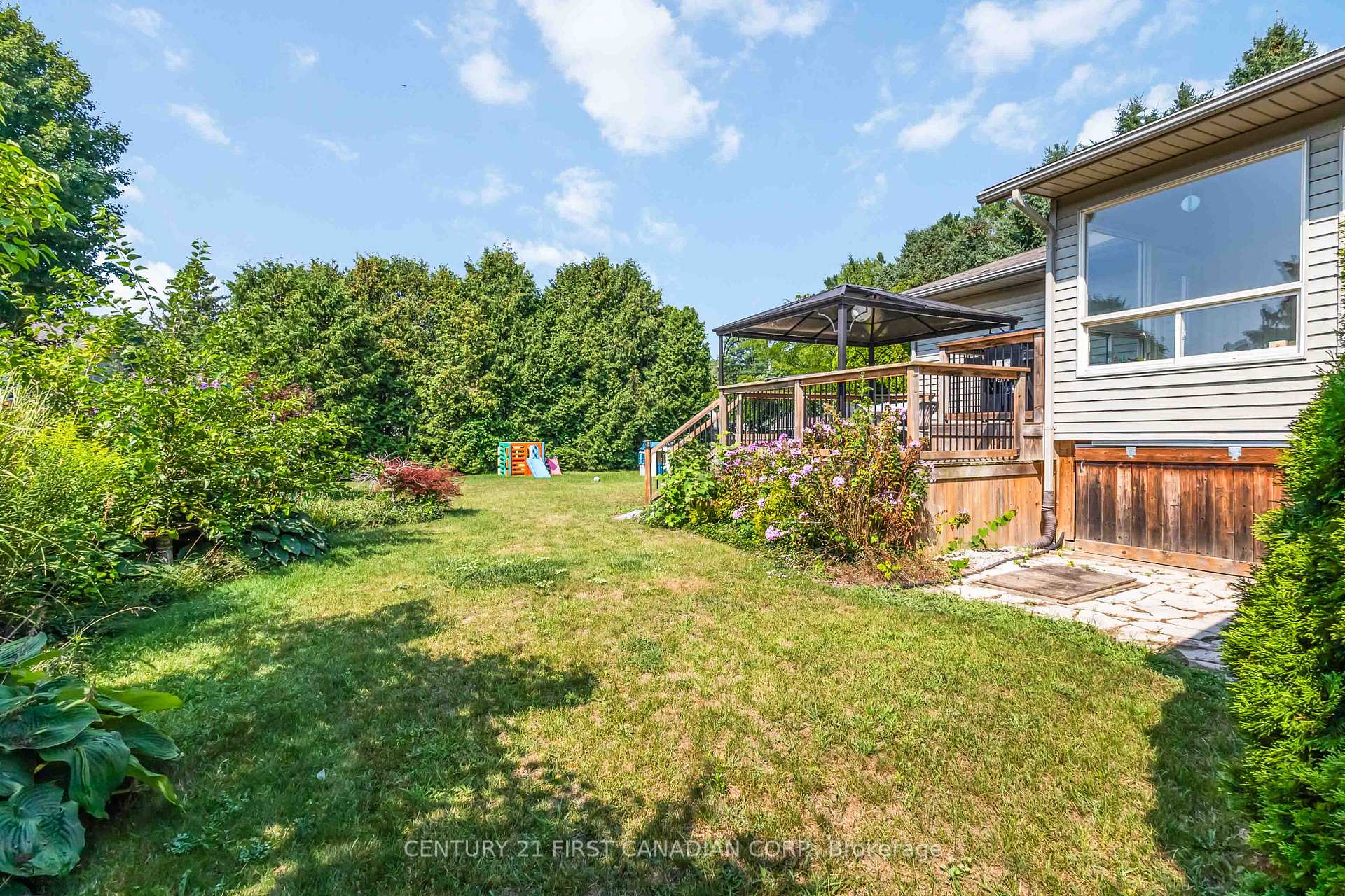 Photo 35 of 14 Blosdale Crescent, Middlesex Centre, Delaware Town — HOMEH