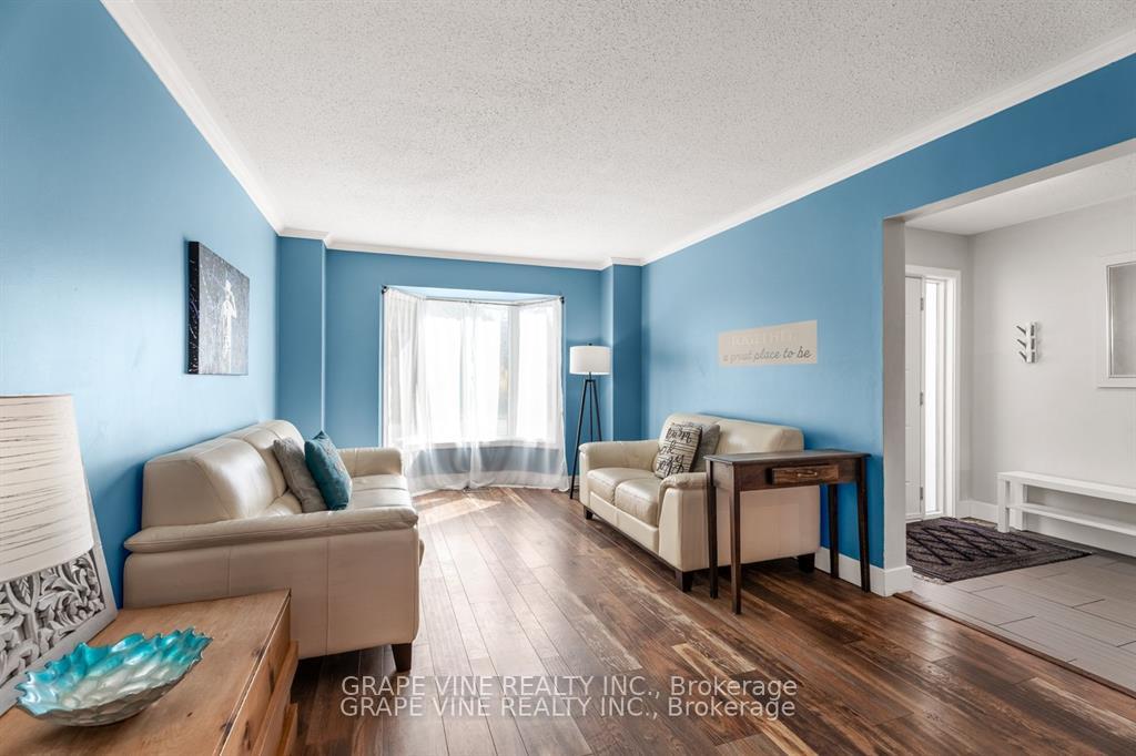 Photo 6 of 35 Bluemeadow Way, Ottawa, Kanata - Bridlewood — HOMEH