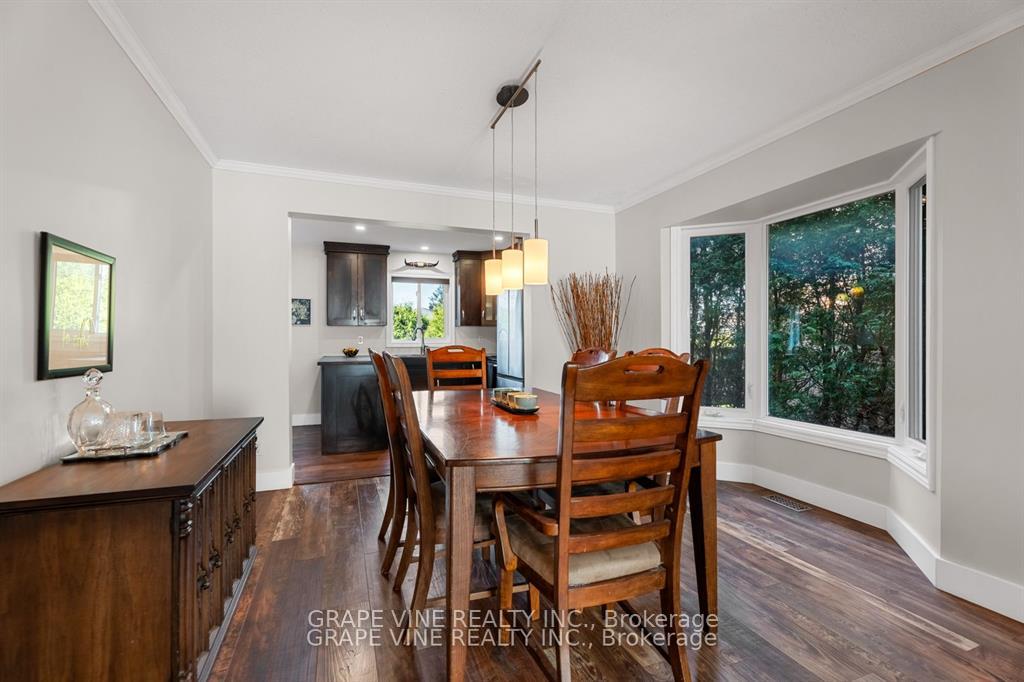 Photo 8 of 35 Bluemeadow Way, Ottawa, Kanata - Bridlewood — HOMEH