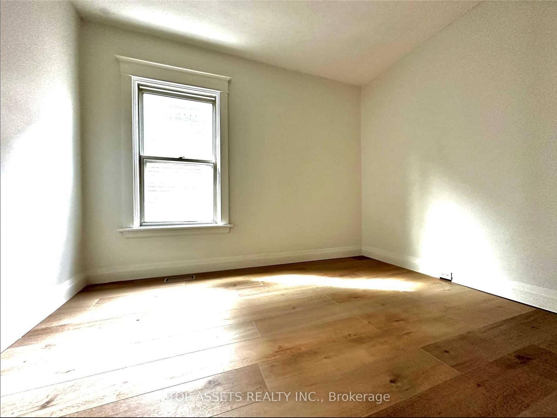 Photo 6 of 74 Barnesdale Avenue N, Hamilton, Stripley — HOMEH