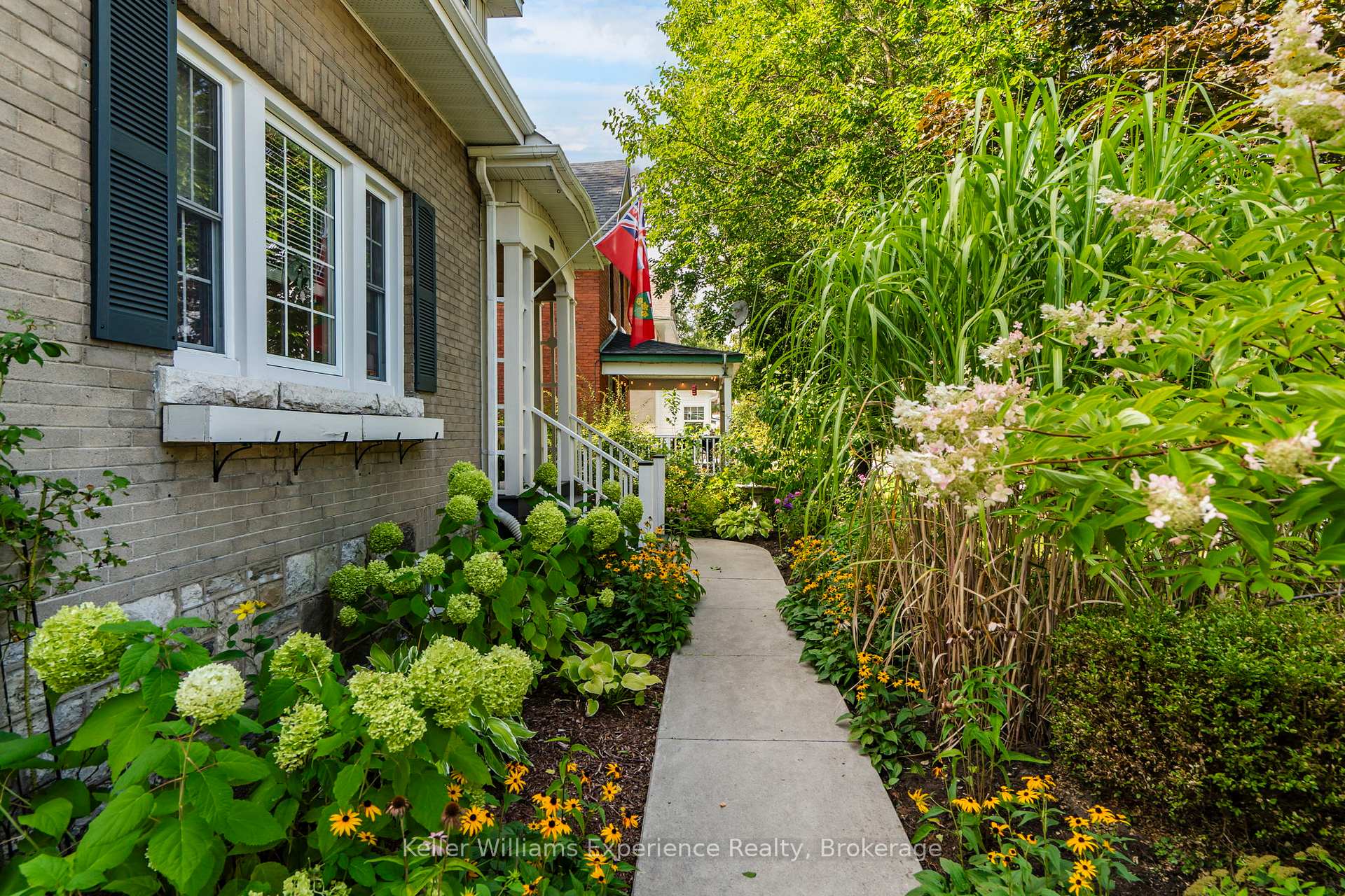 Photo 3 of 408 Russell Street, Midland — HOMEH