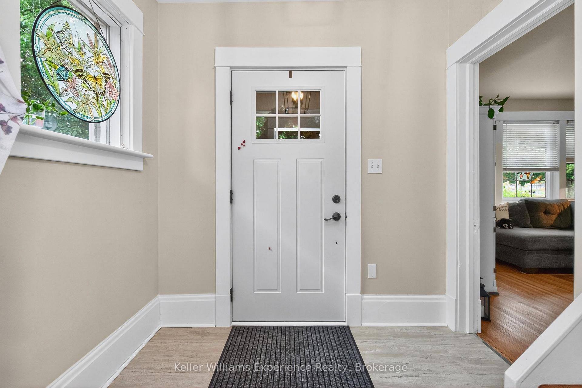 Photo 5 of 408 Russell Street, Midland — HOMEH