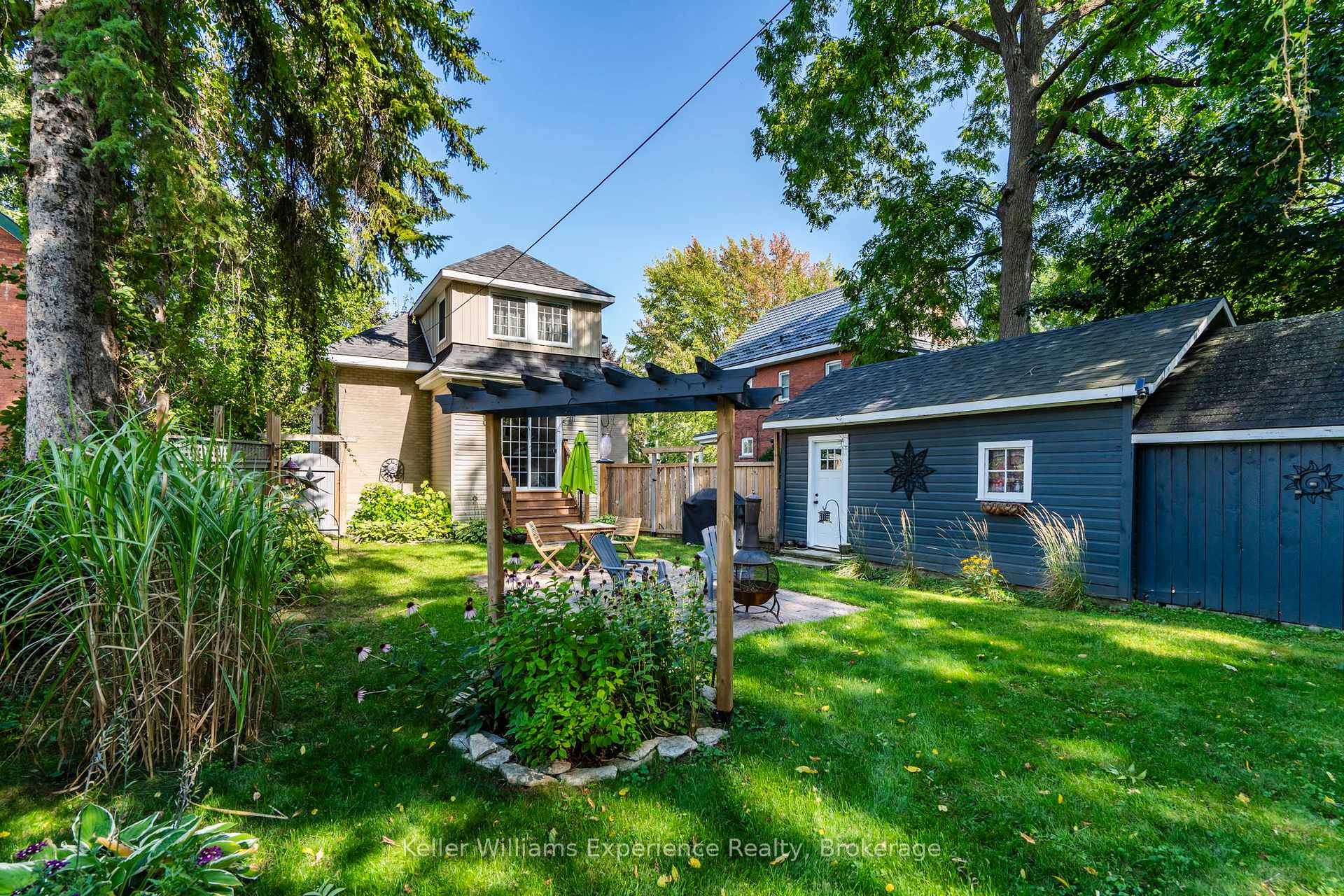 Photo 22 of 408 Russell Street, Midland — HOMEH