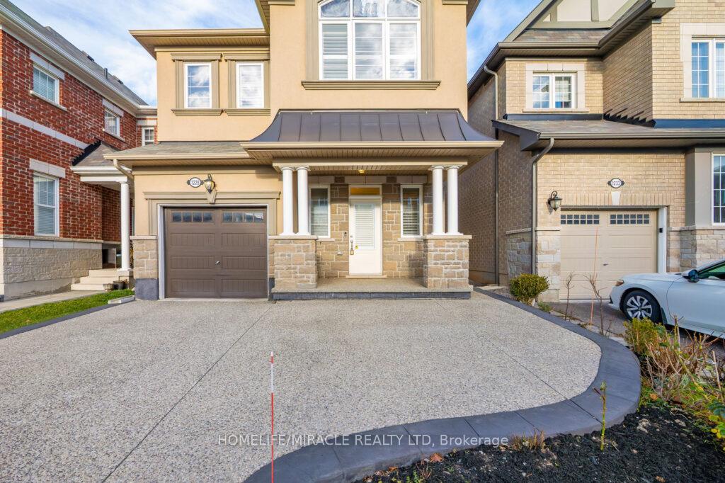 Photo 4 of 1229 Rose Way, Milton, Cobban — HOMEH