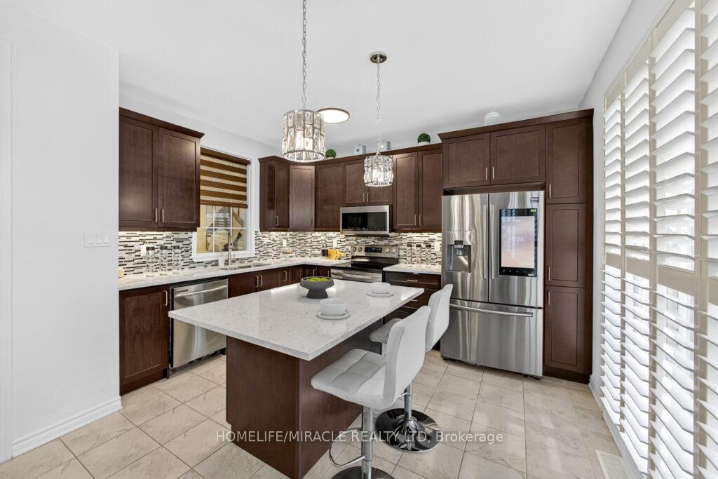 Photo 15 of 1229 Rose Way, Milton, Cobban — HOMEH
