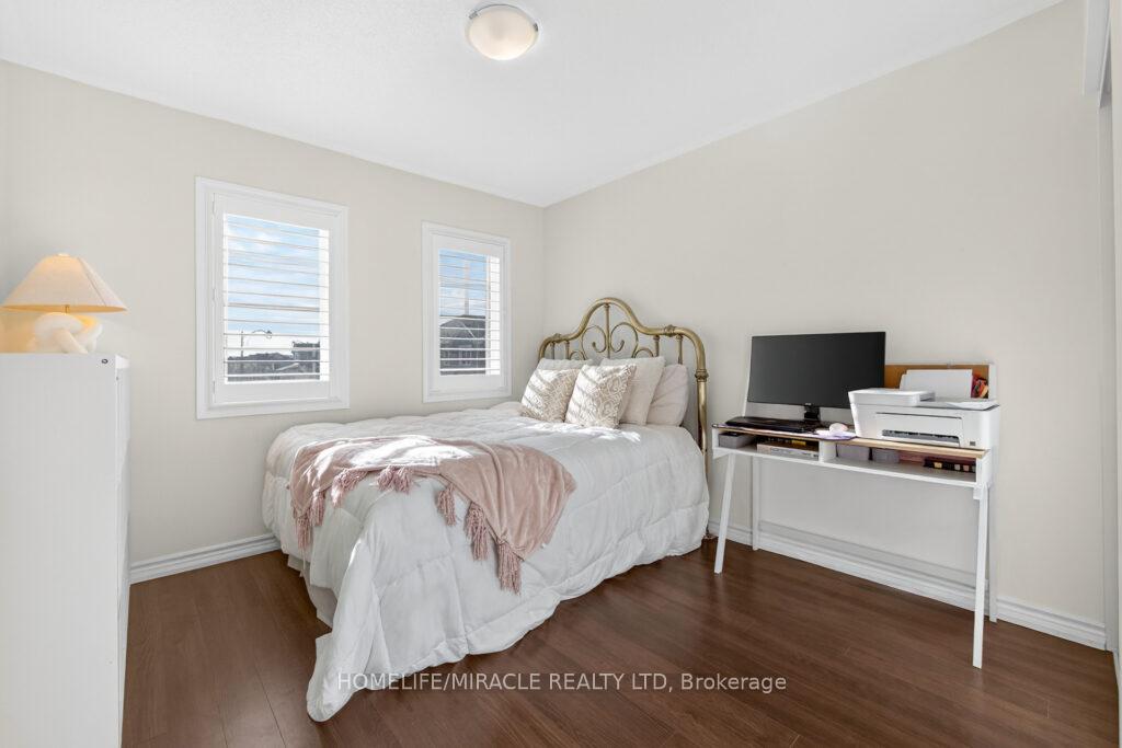 Photo 24 of 1229 Rose Way, Milton, Cobban — HOMEH