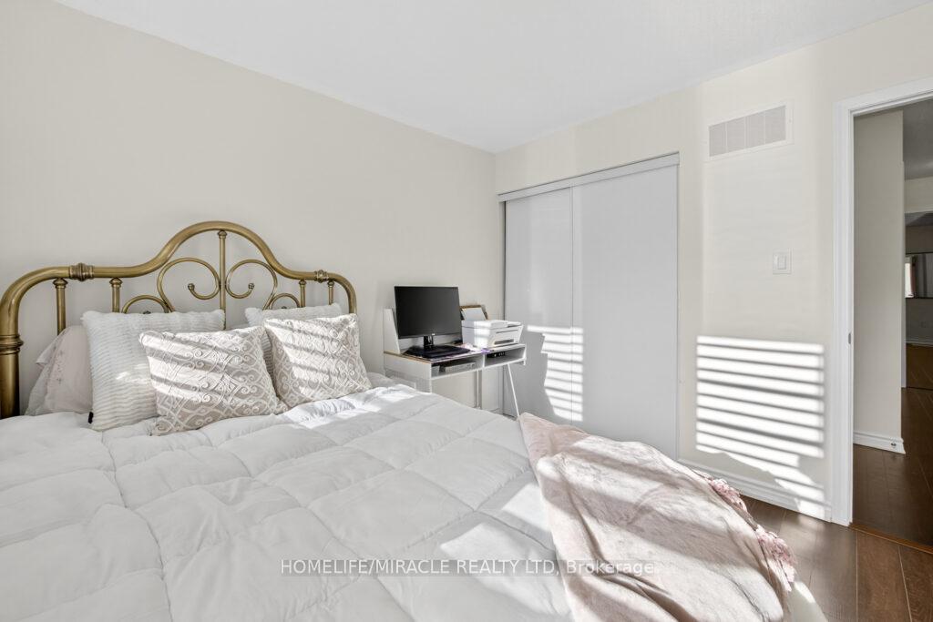 Photo 25 of 1229 Rose Way, Milton, Cobban — HOMEH