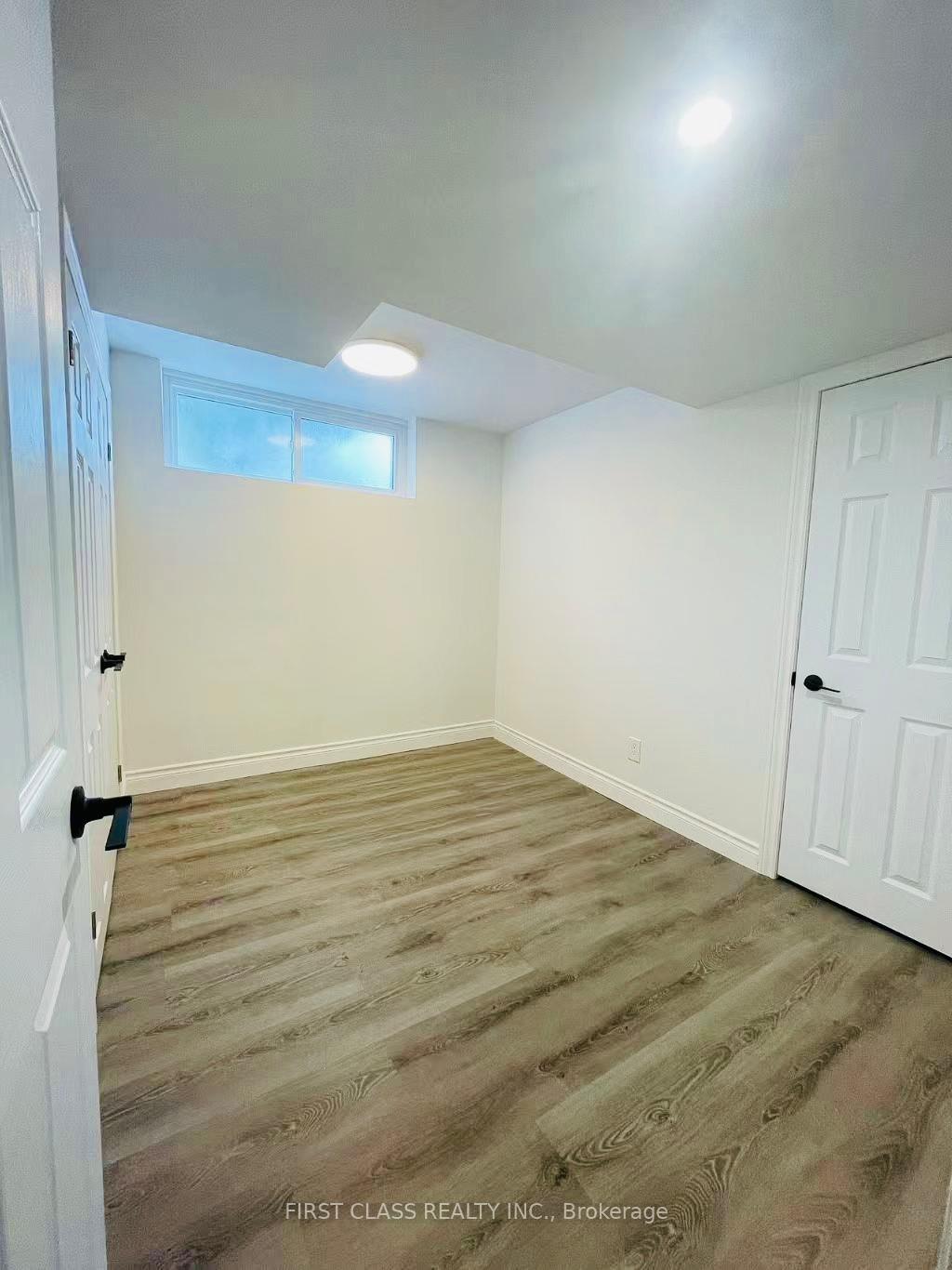 Photo 7 of 22 Willowgate Drive, Markham, Bullock — HOMEH