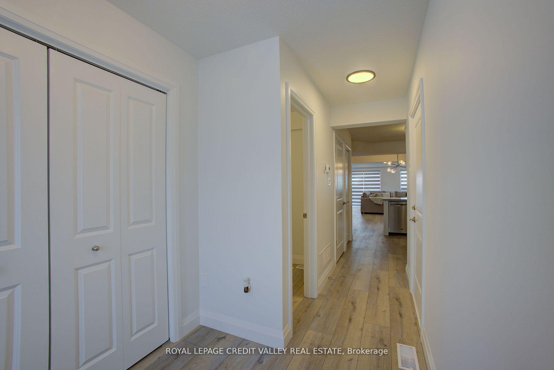 Photo 3 of 111 Stephenson Way, Minto — HOMEH