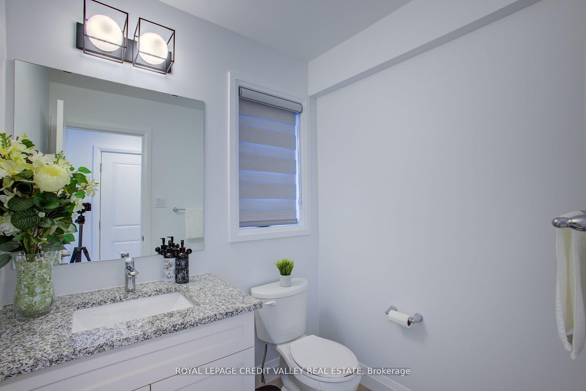 Photo 5 of 111 Stephenson Way, Minto — HOMEH