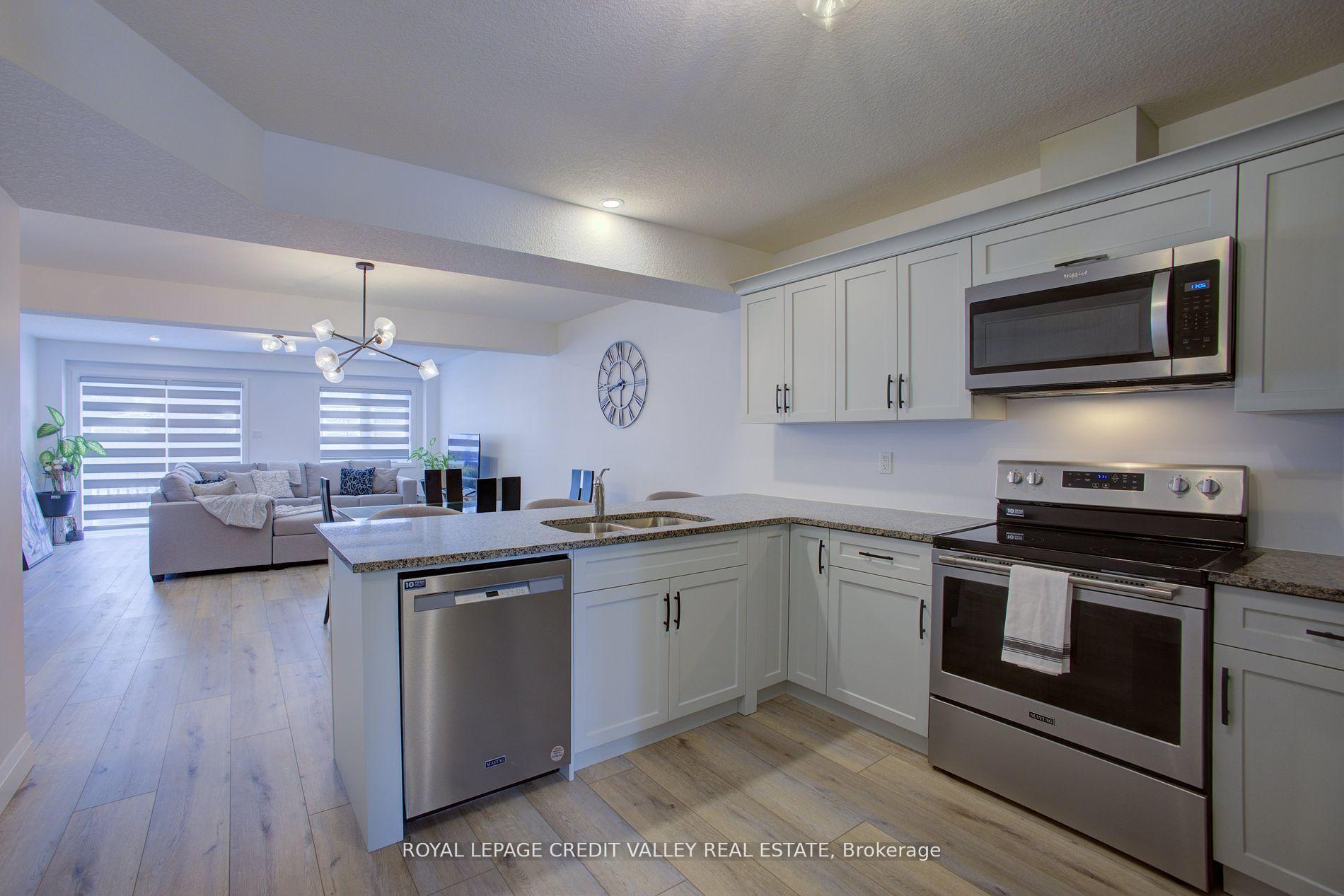 Photo 6 of 111 Stephenson Way, Minto — HOMEH