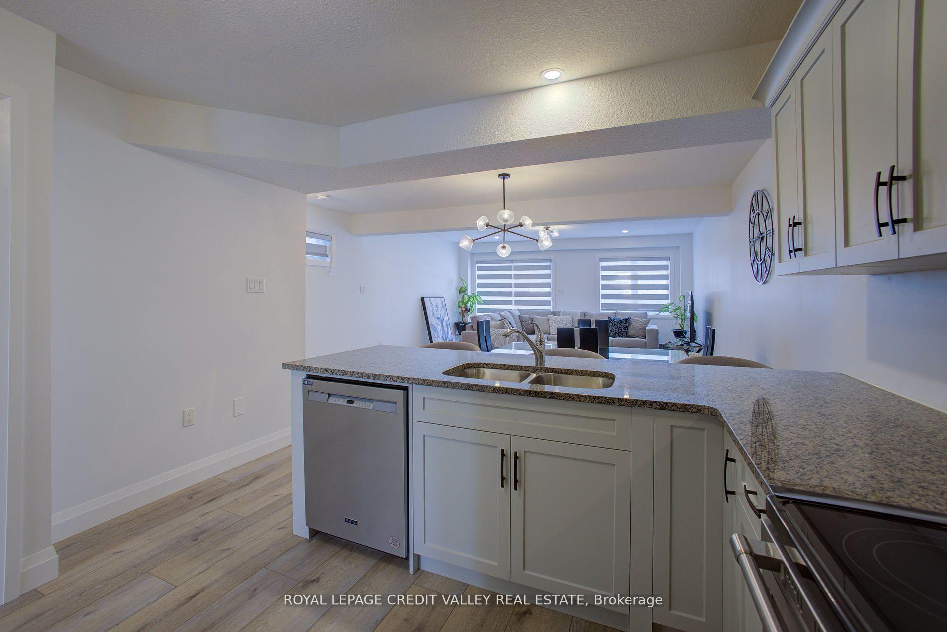 Photo 9 of 111 Stephenson Way, Minto — HOMEH