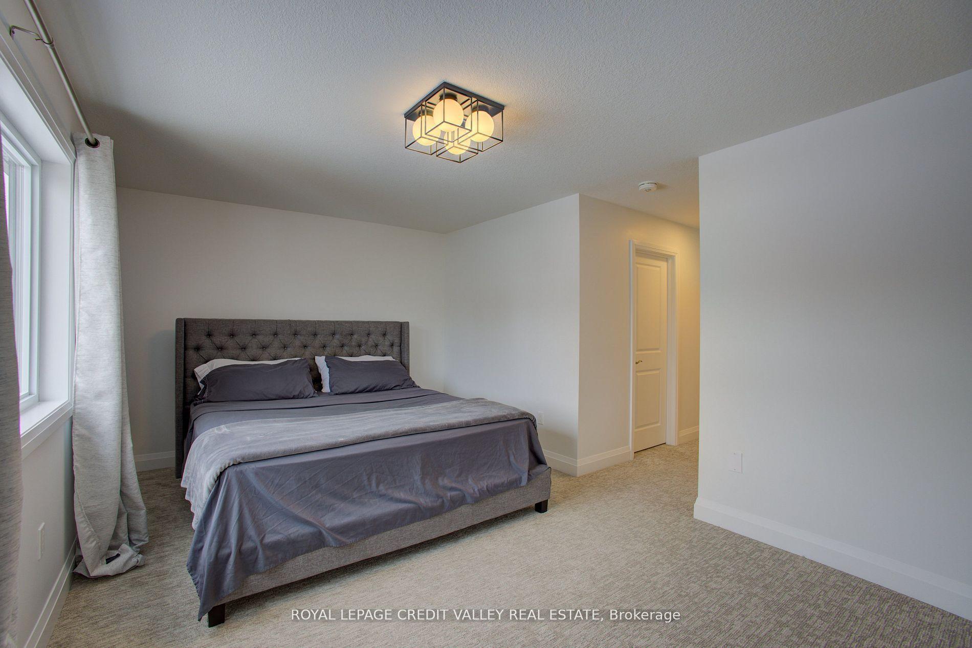 Photo 18 of 111 Stephenson Way, Minto — HOMEH