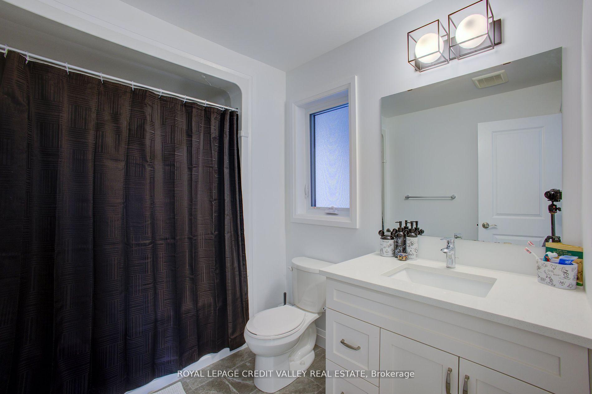 Photo 23 of 111 Stephenson Way, Minto — HOMEH