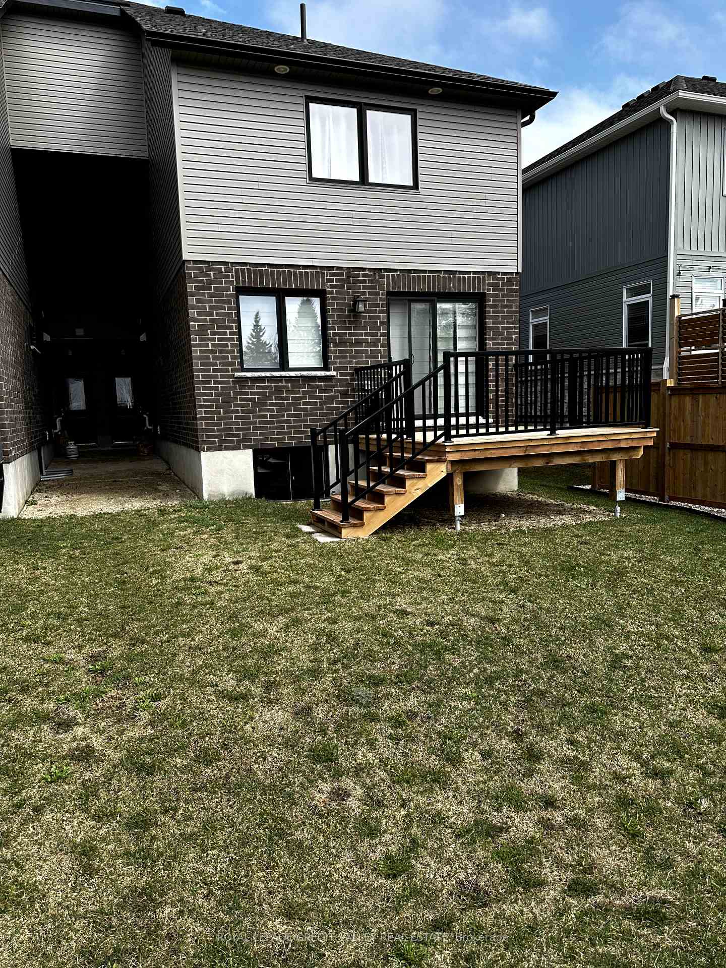 Photo 29 of 111 Stephenson Way, Minto — HOMEH