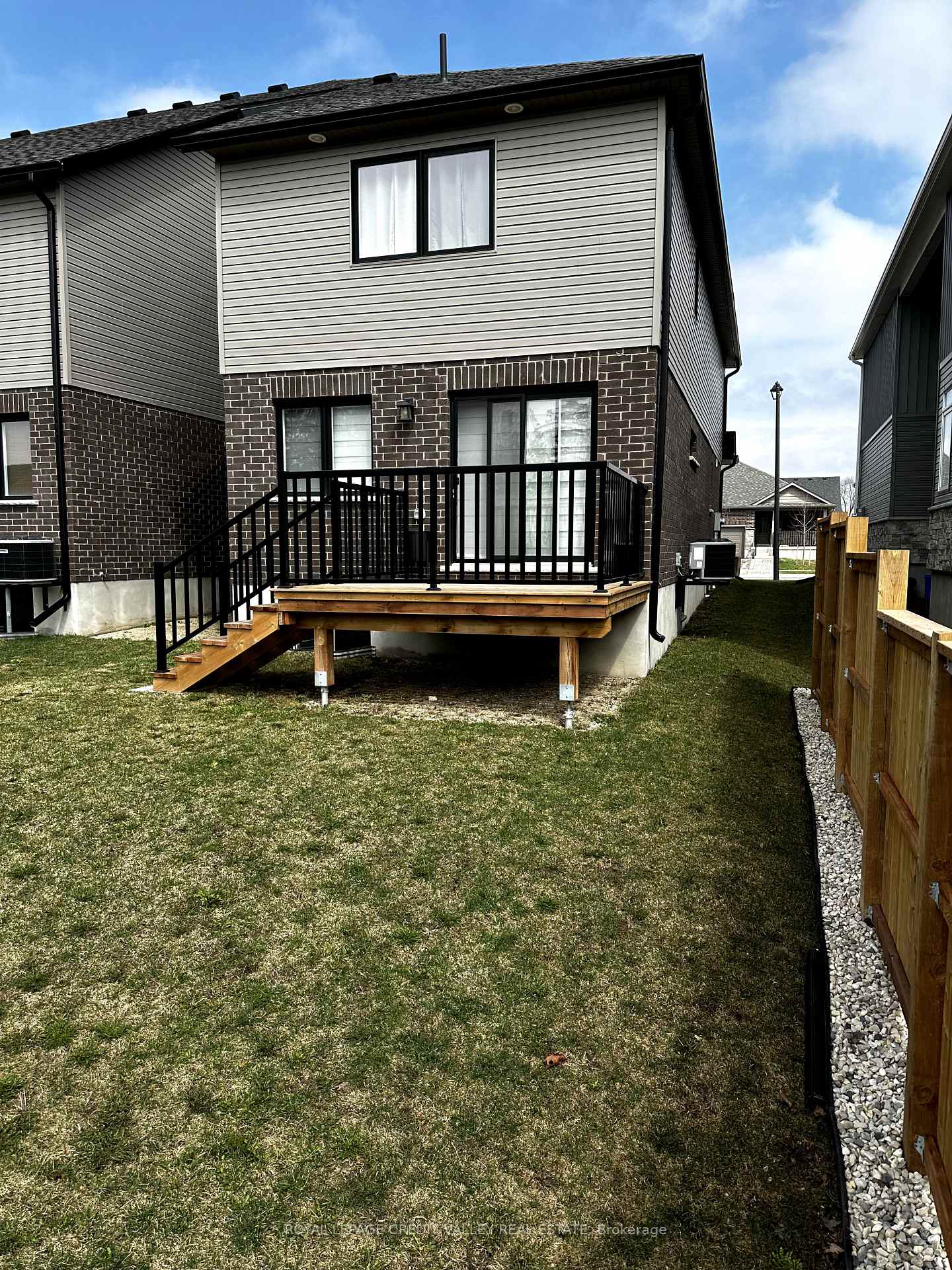 Photo 30 of 111 Stephenson Way, Minto — HOMEH