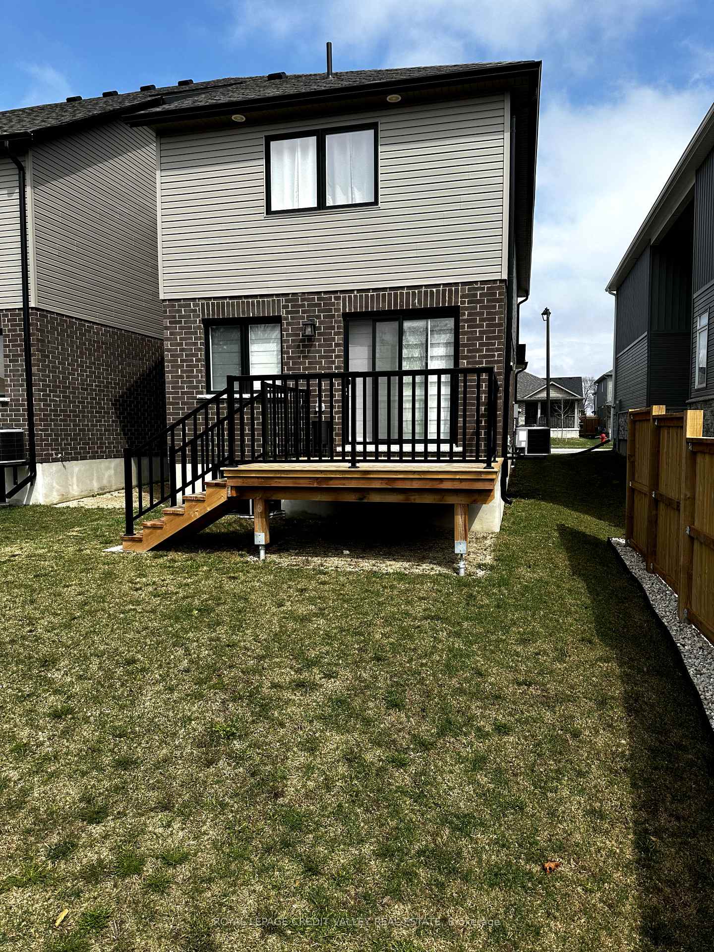 Photo 32 of 111 Stephenson Way, Minto — HOMEH