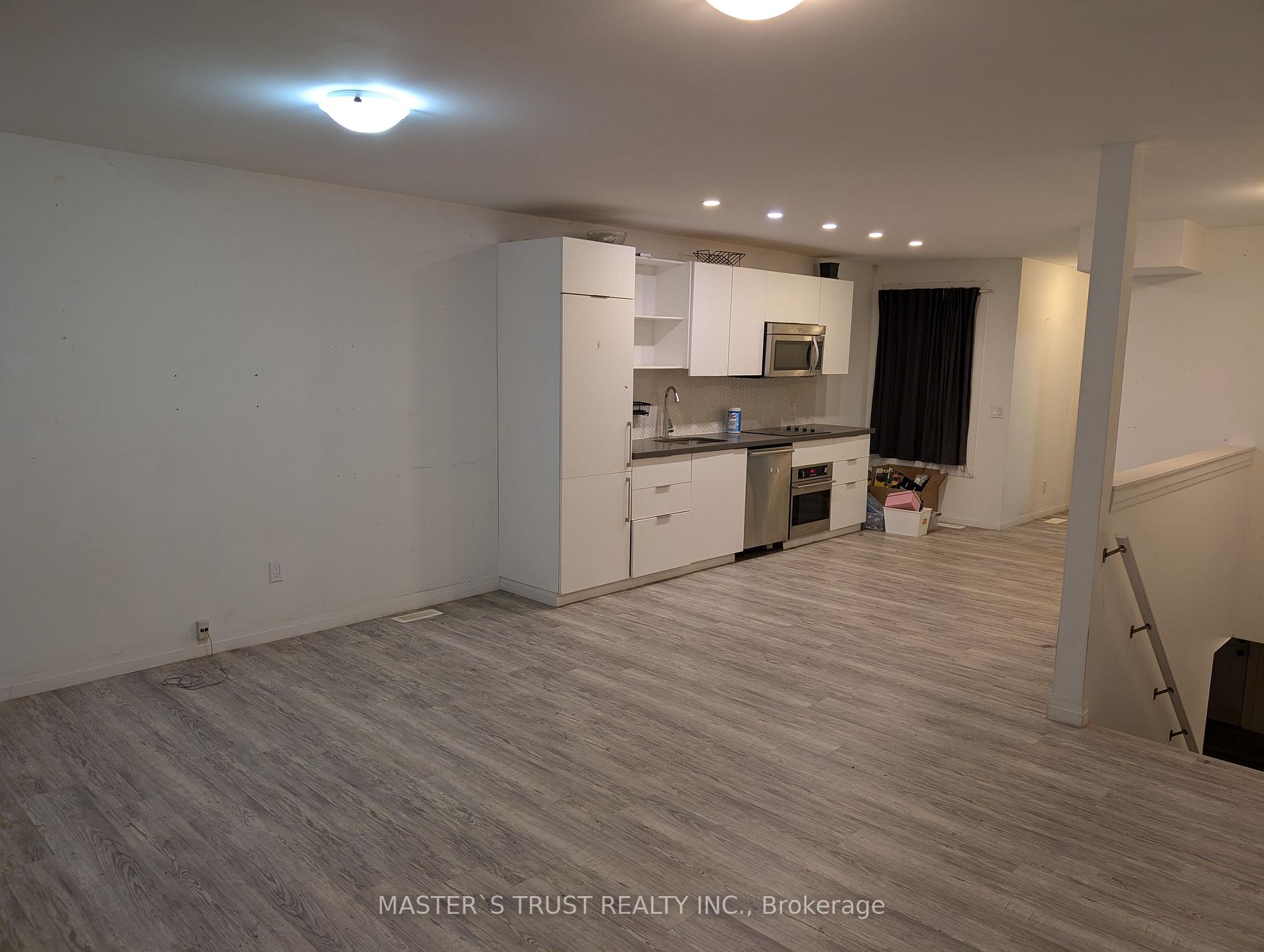 Photo 2 of 358 John Street N, Hamilton, North End — HOMEH