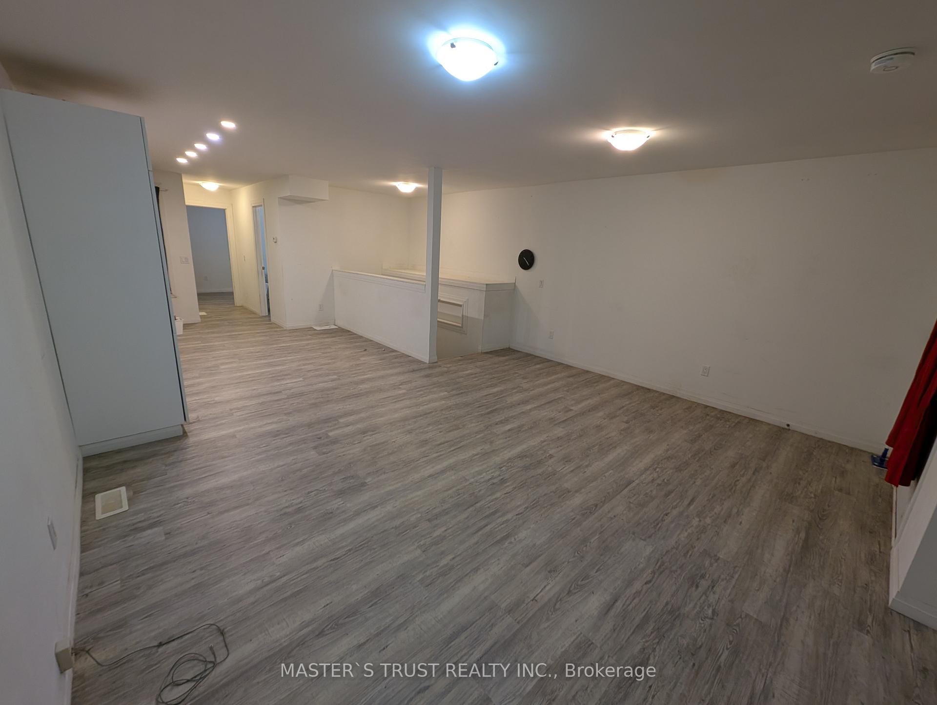 Photo 6 of 358 John Street N, Hamilton, North End — HOMEH
