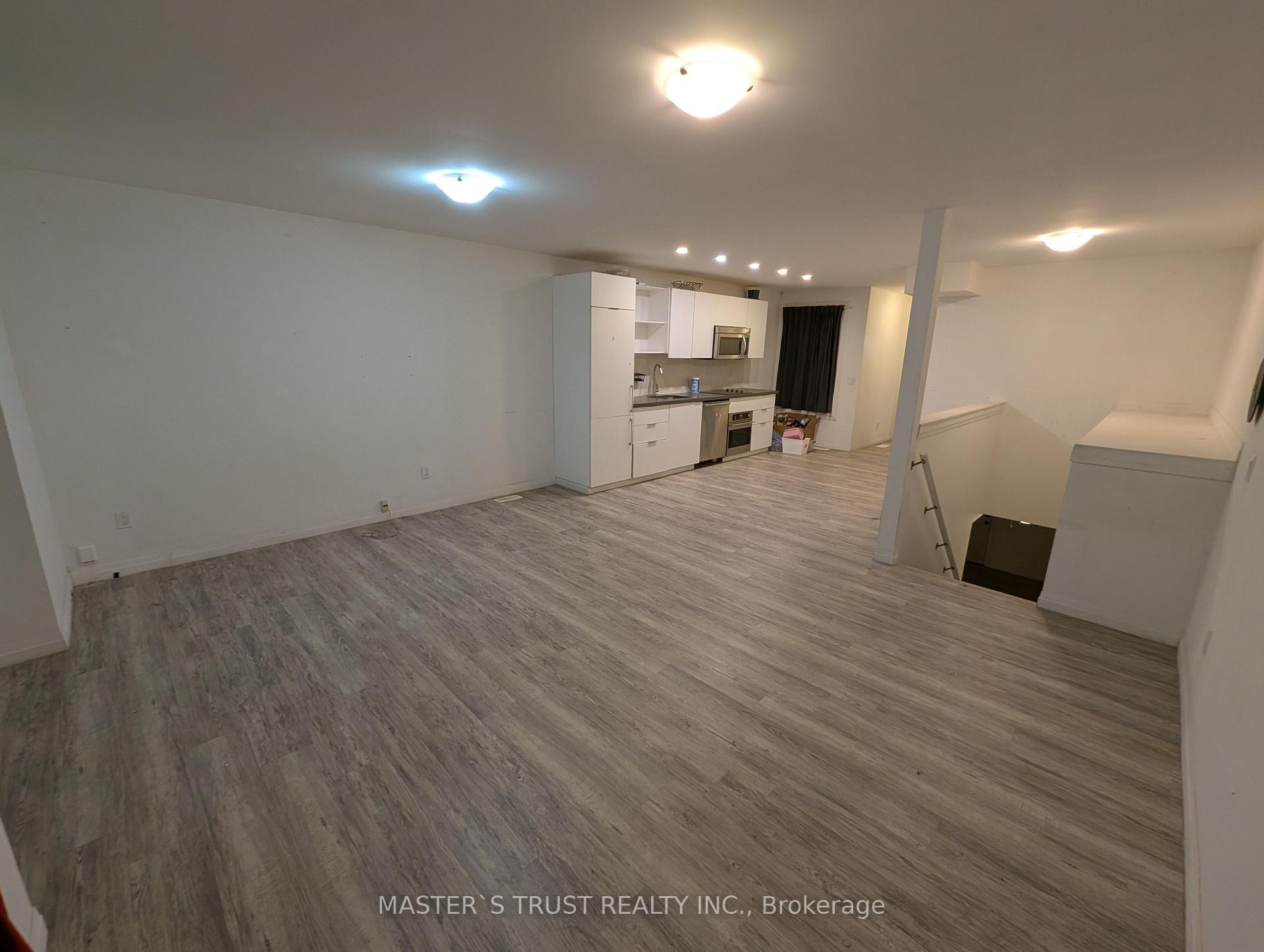 Photo 7 of 358 John Street N, Hamilton, North End — HOMEH