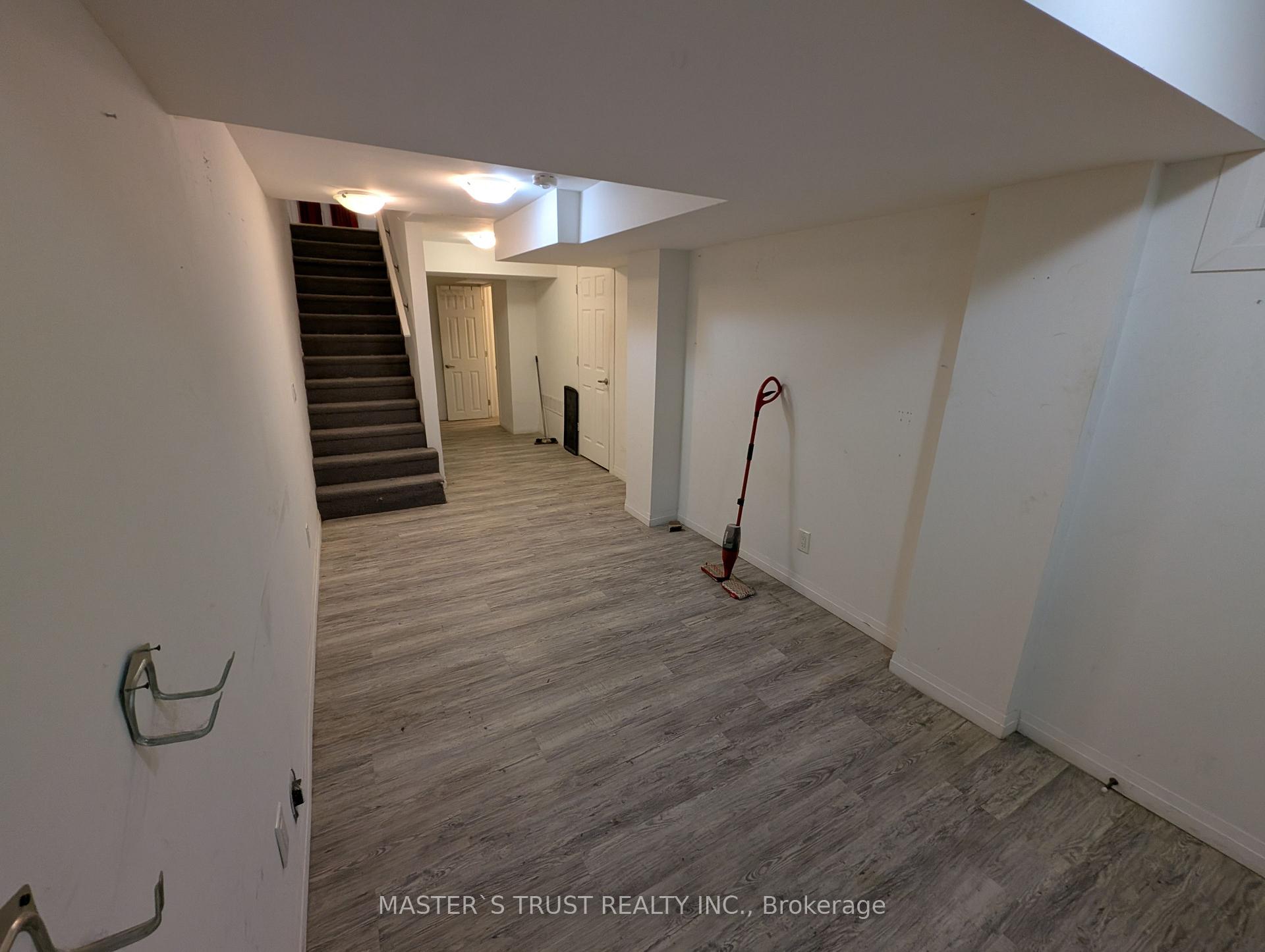 Photo 8 of 358 John Street N, Hamilton, North End — HOMEH