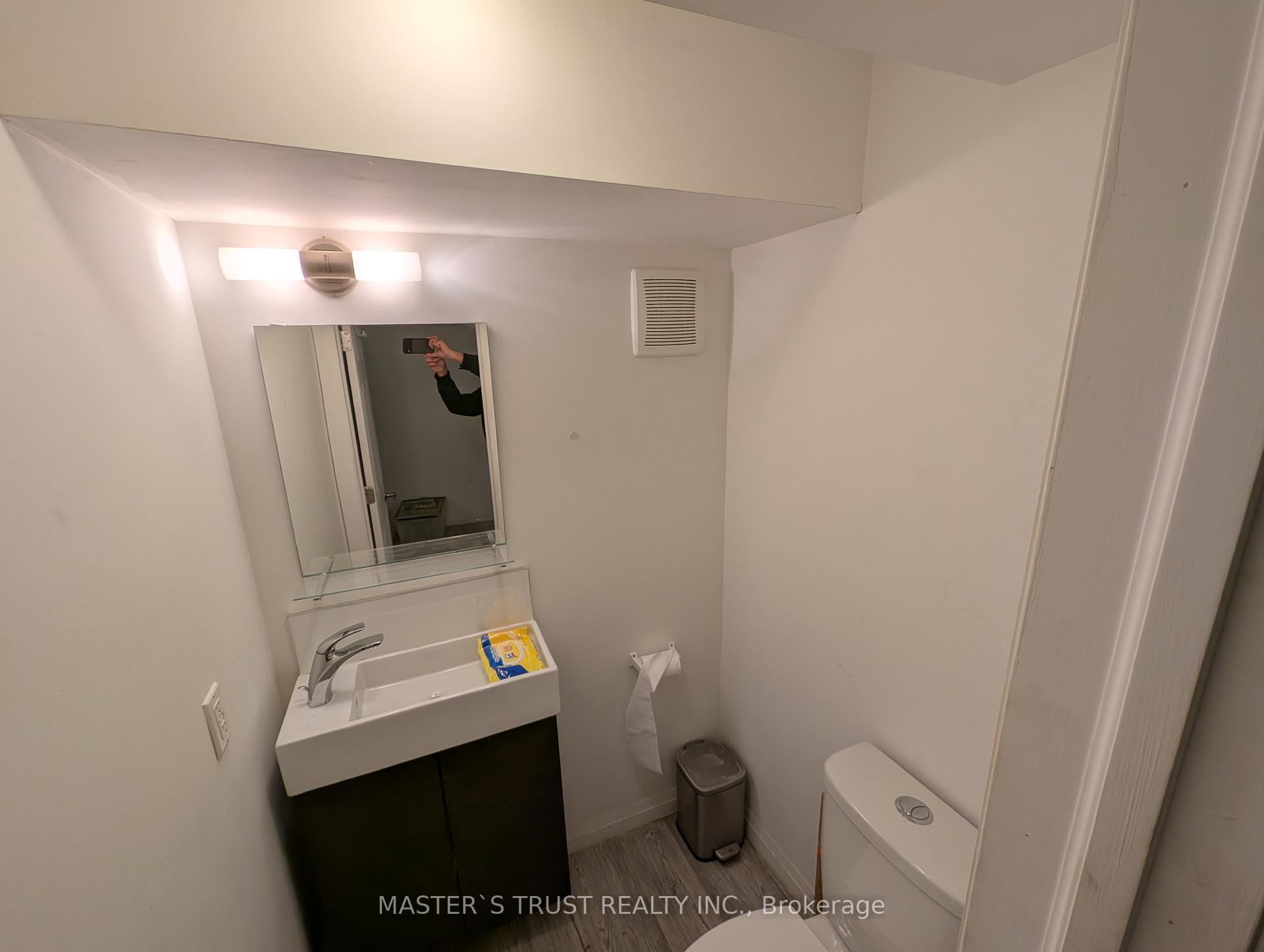 Photo 9 of 358 John Street N, Hamilton, North End — HOMEH